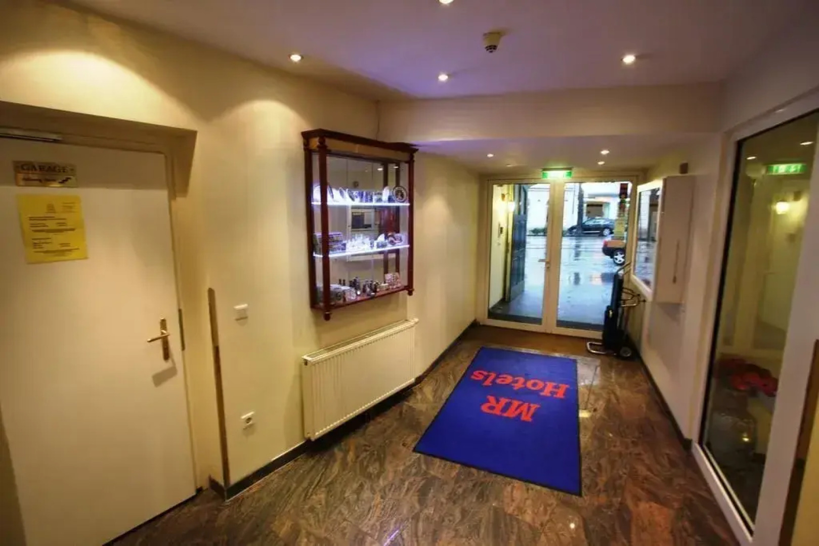 SUITE HOTEL 900m ZUR OPER