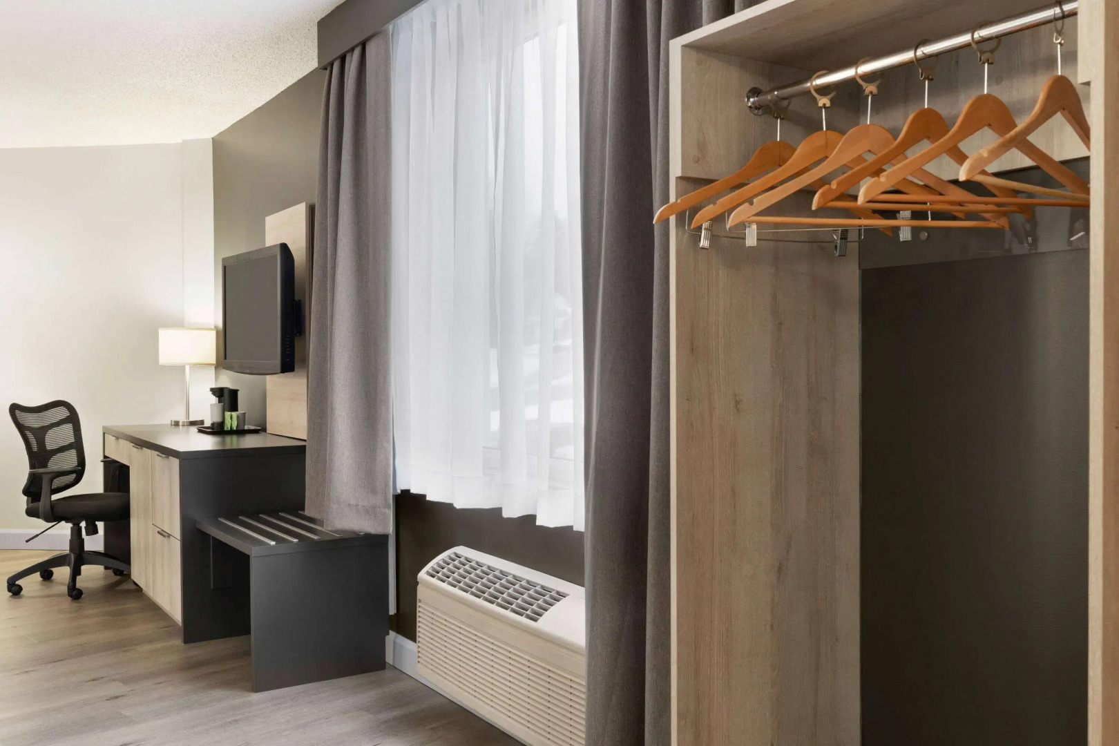 Travelodge by Wyndham Alma