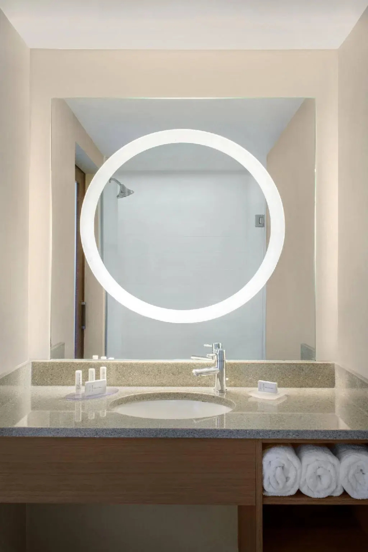 SpringHill Suites by Marriott Long Island Brookhaven