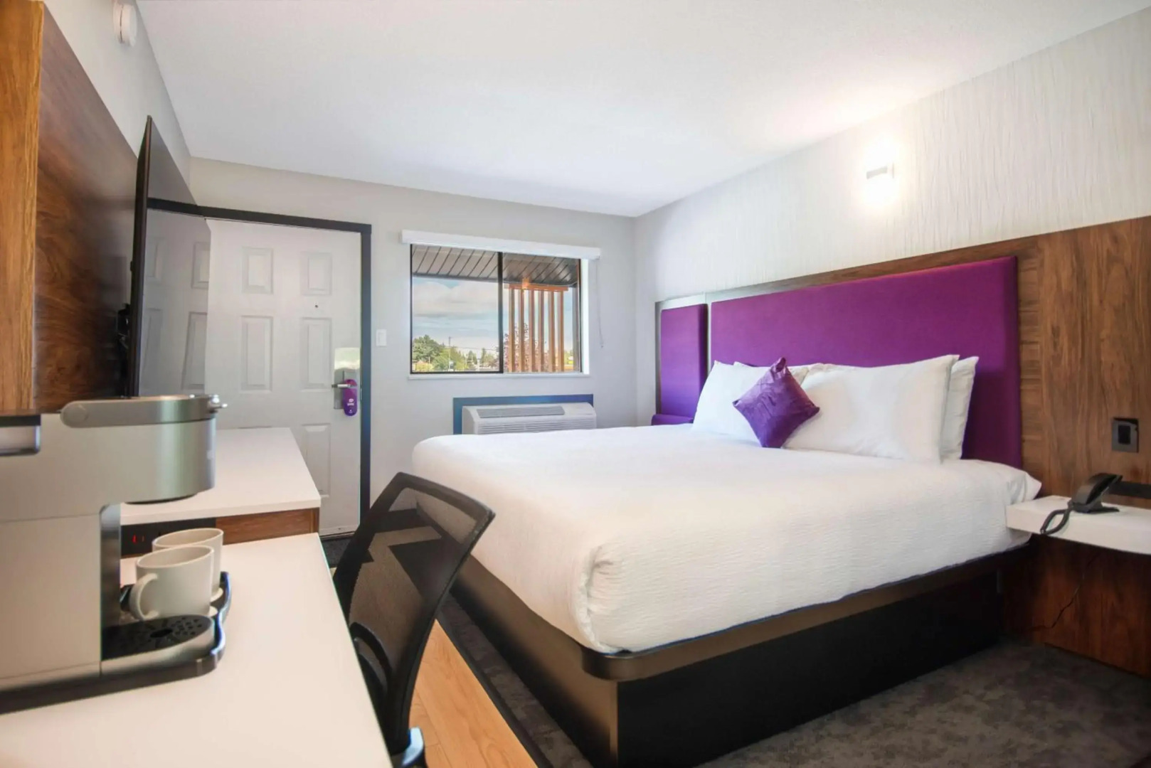 Coast Courtenay Hotel