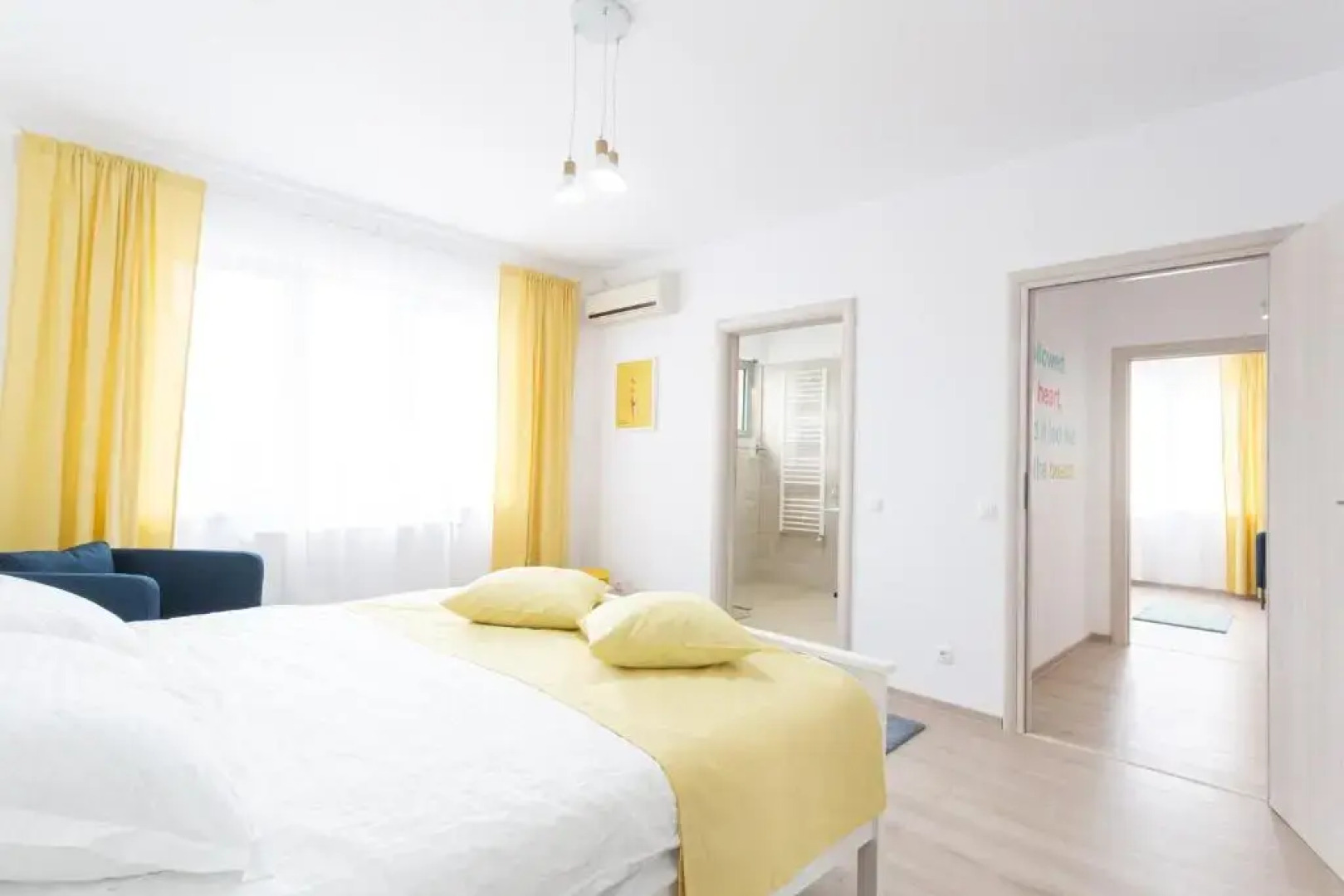 Sunny Olimp 3 ROOMS large apartment- by the sea