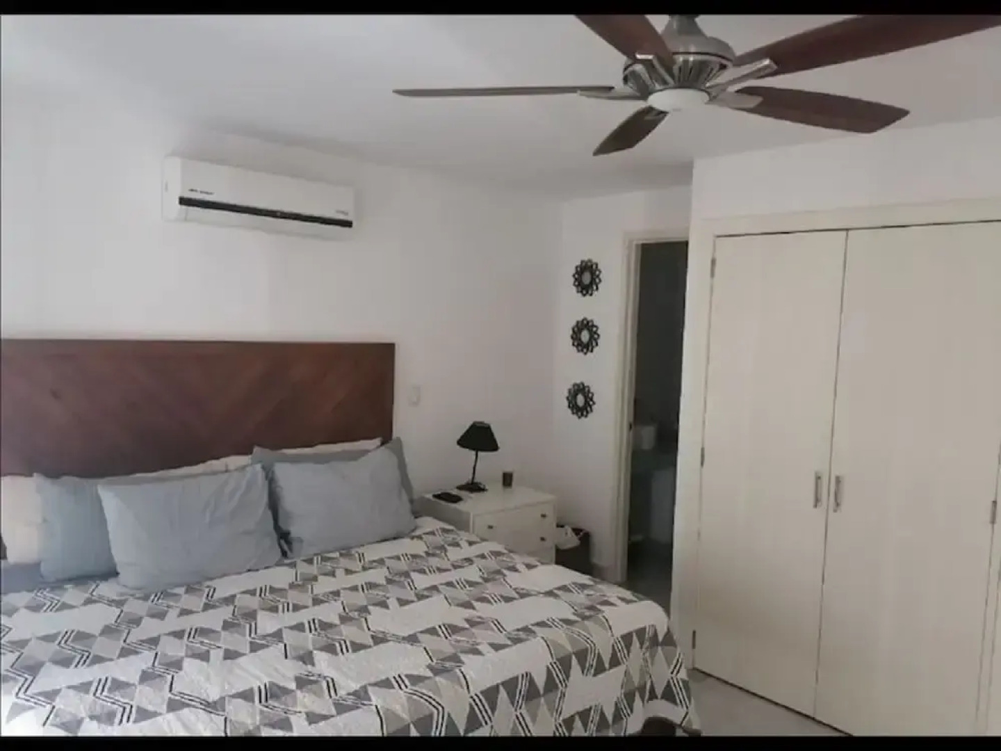 Aria Ocean 159 Flamingos