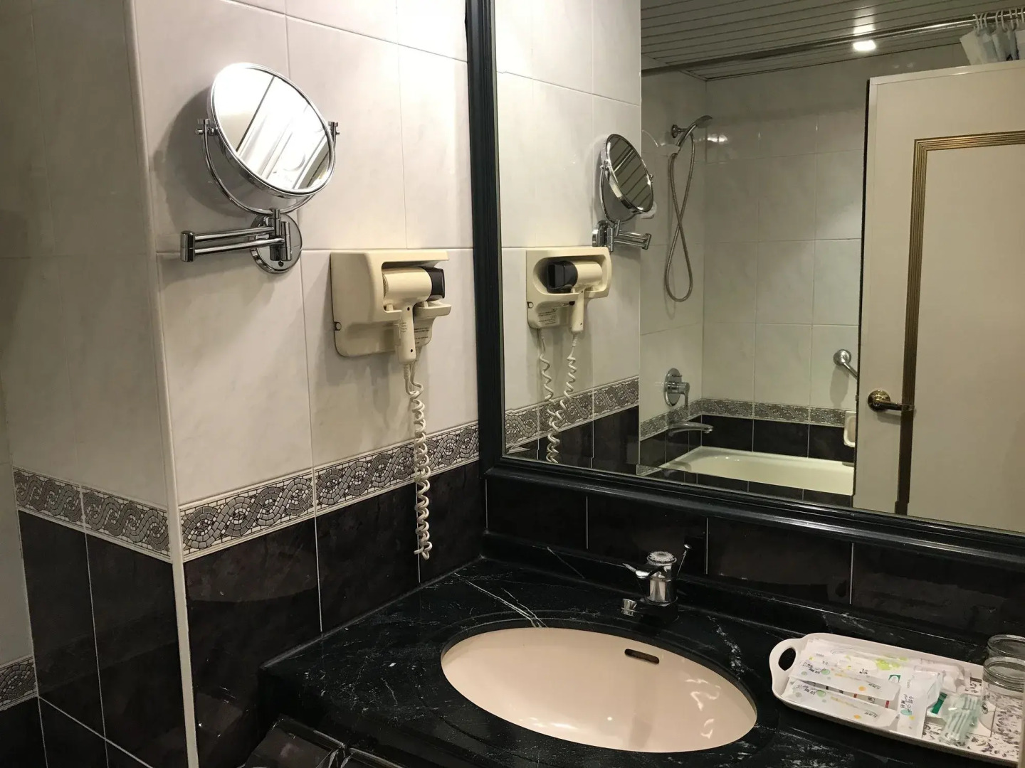 Sunrise Hotel Tainan