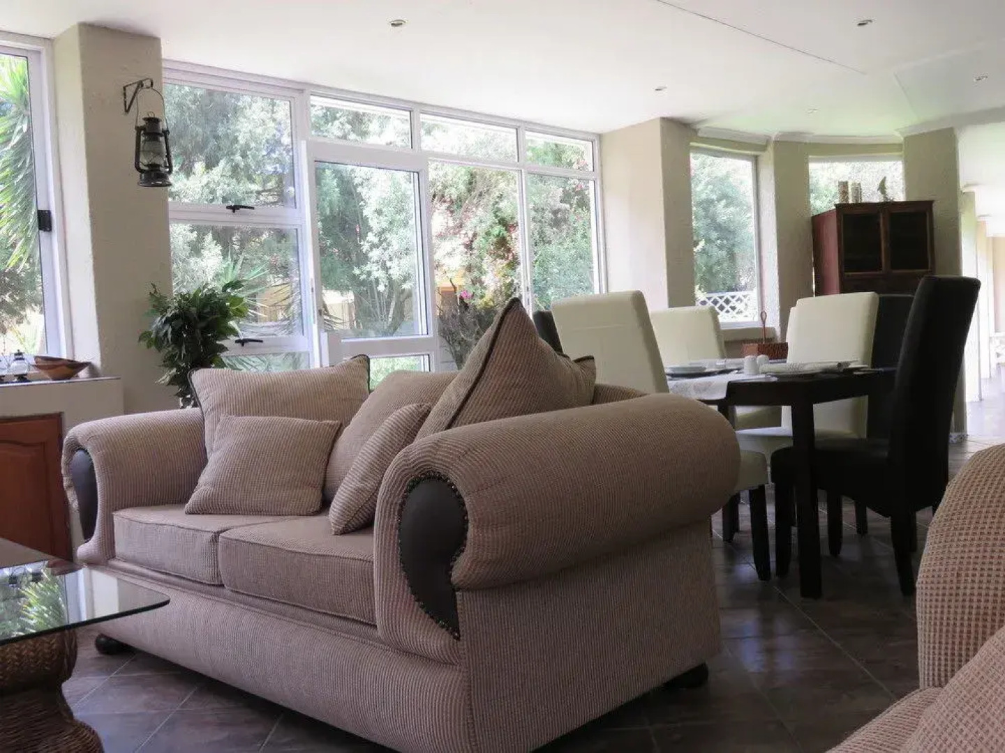 66 on Milton Guesthouse