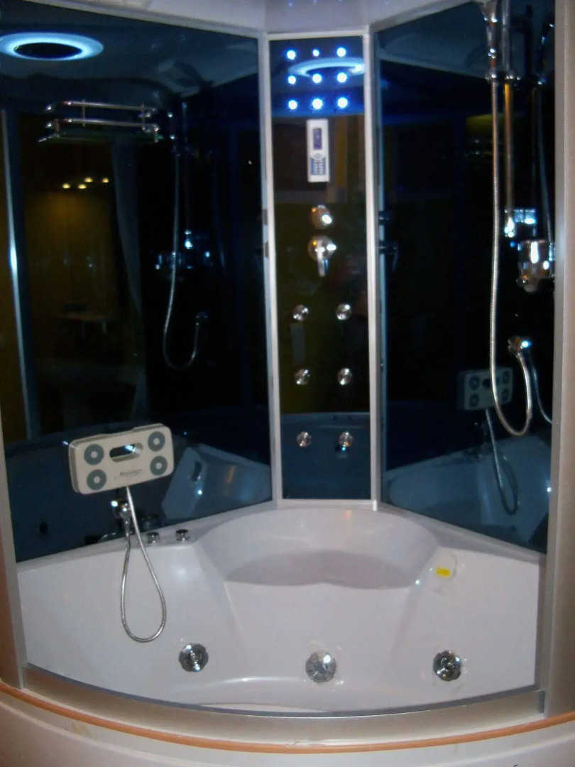 Апартаменты UKR Apartments