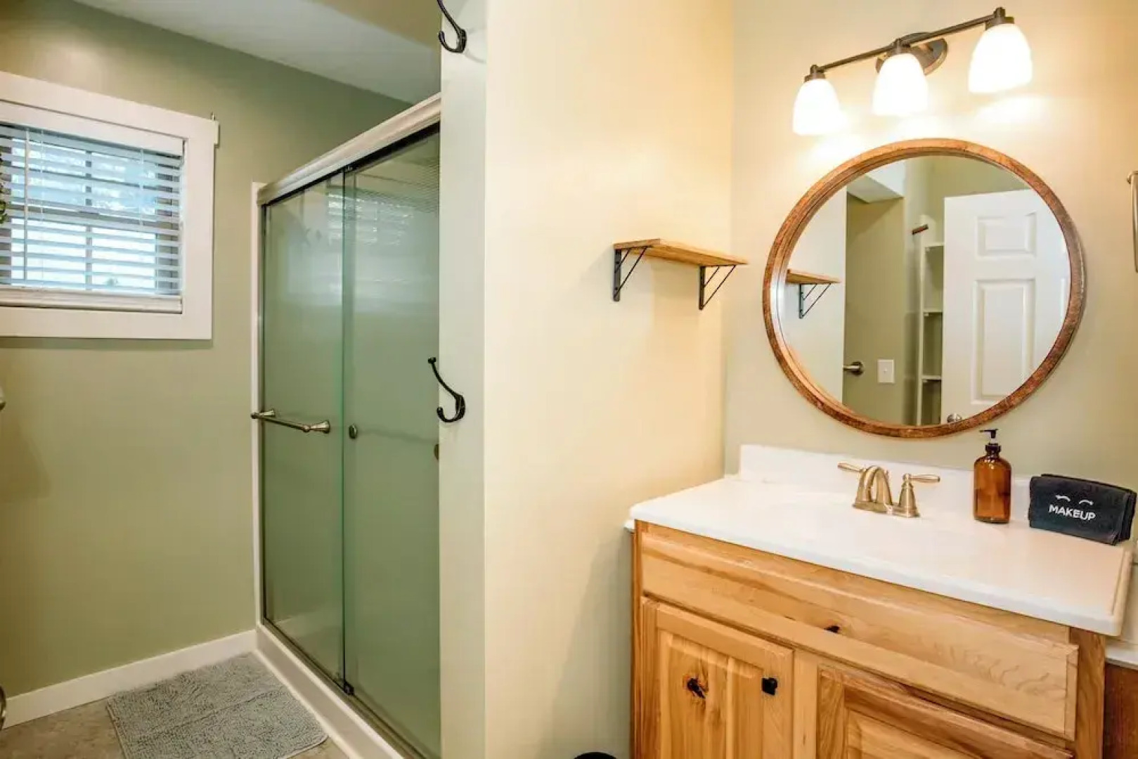 1 Mi to Dtwn Black Mountain: Home w/ Patio & Yard