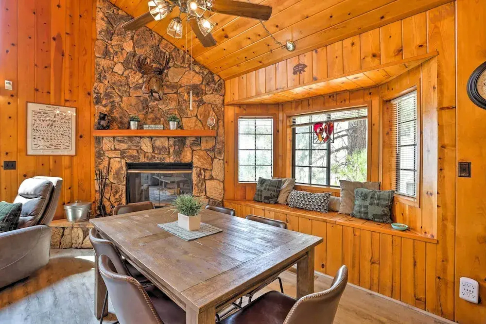 A-frame Cali Cabin w/ Unobstructed Valley Views!