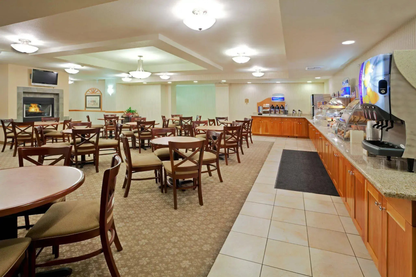 Holiday Inn Express & Suites Lacey – Olympia by IHG