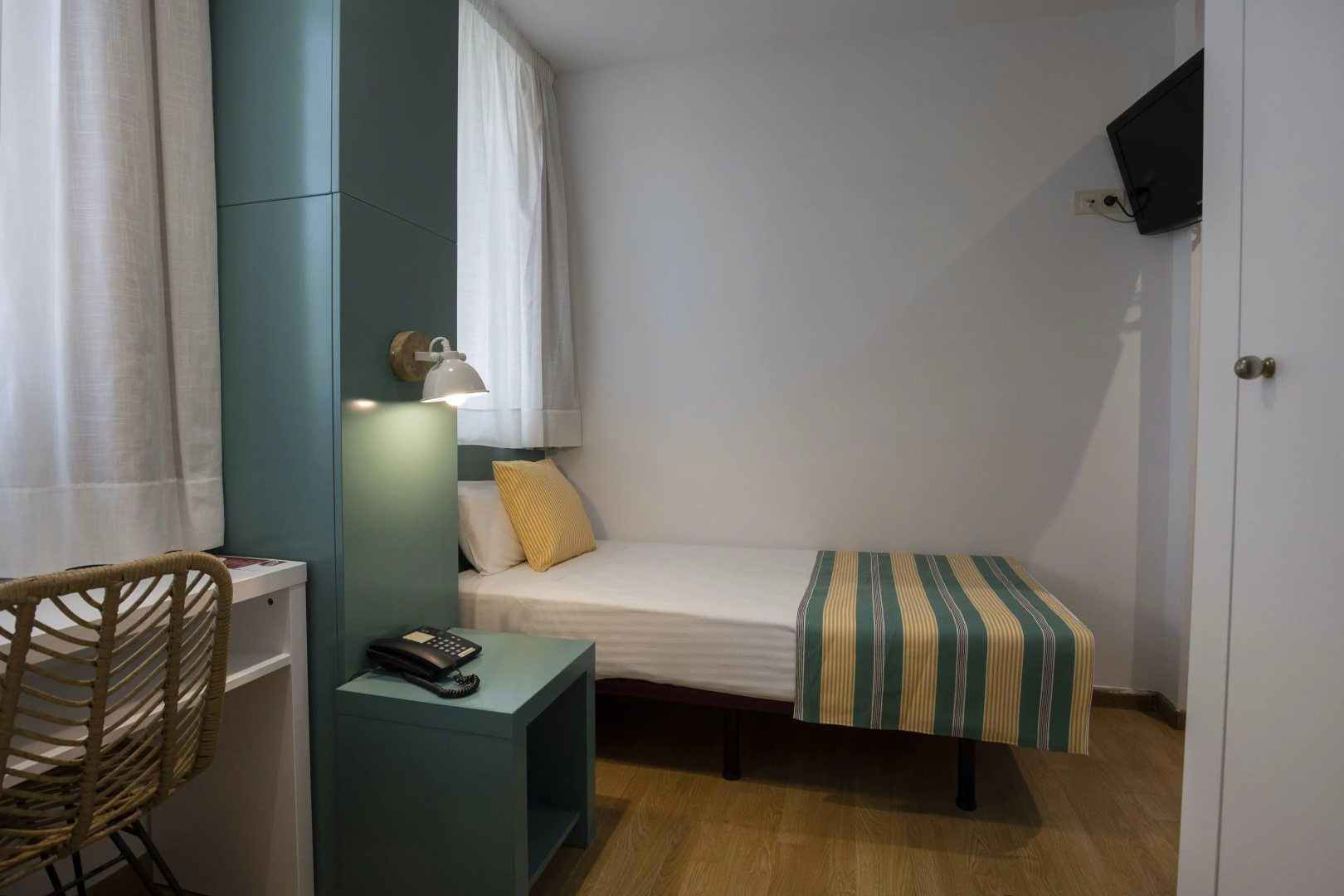 Yomo Hostal BCN Port