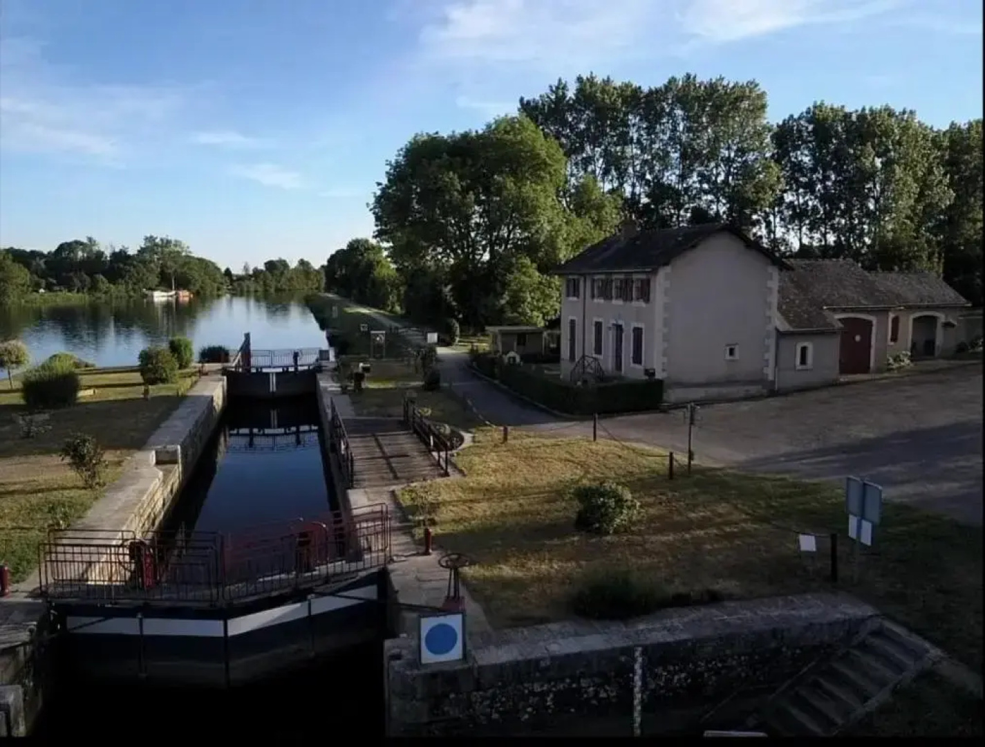 MARA RIVIERE Gîte d'étape sur la Vélo Francette