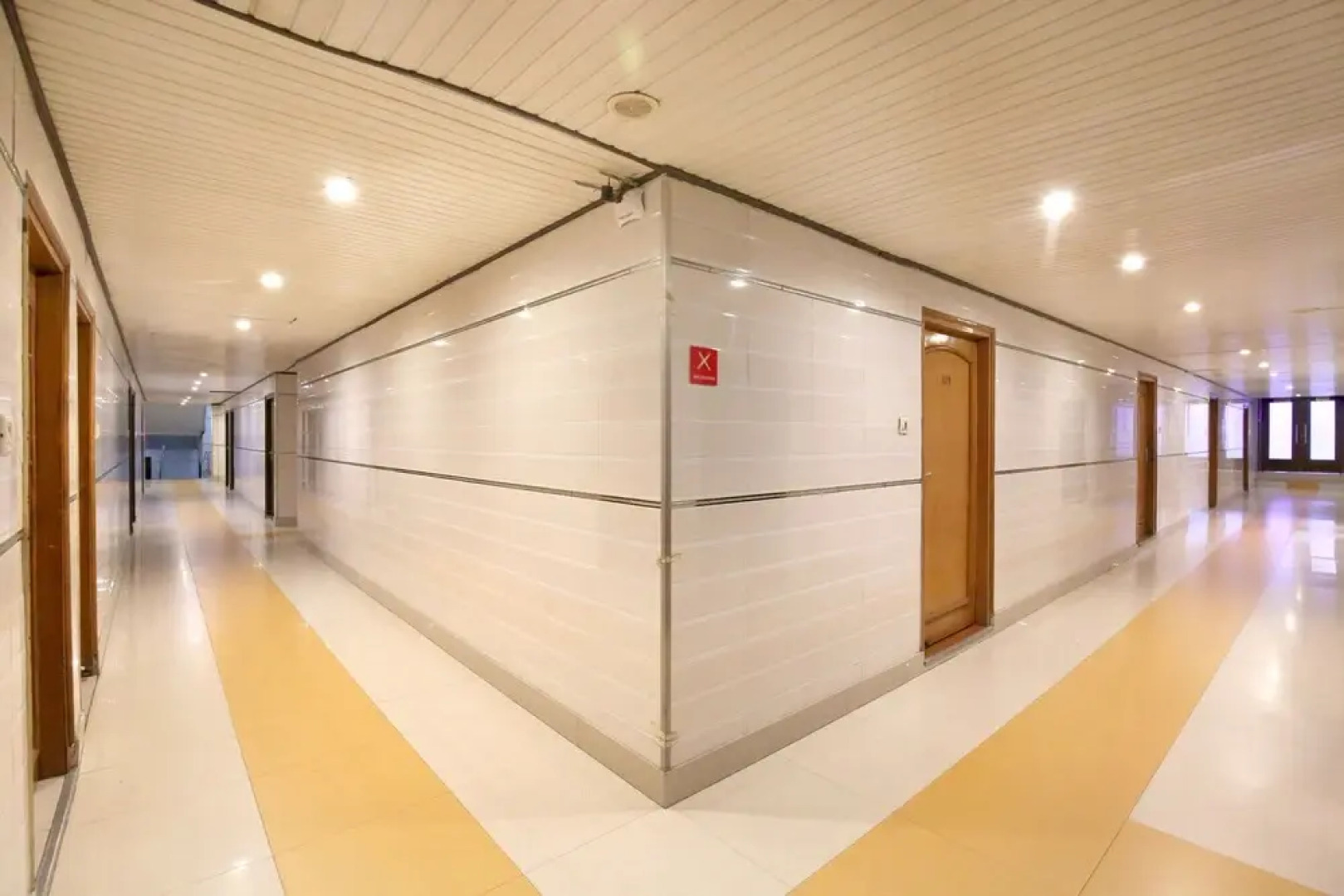 Capital O 4963 Hotel Inderprasth