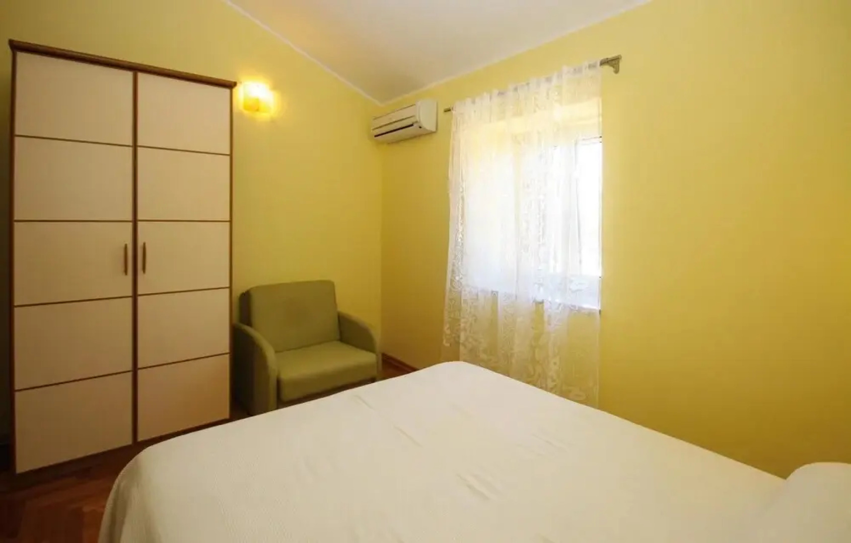 Awesome Home in Krnica With Wifi and 2 Bedrooms