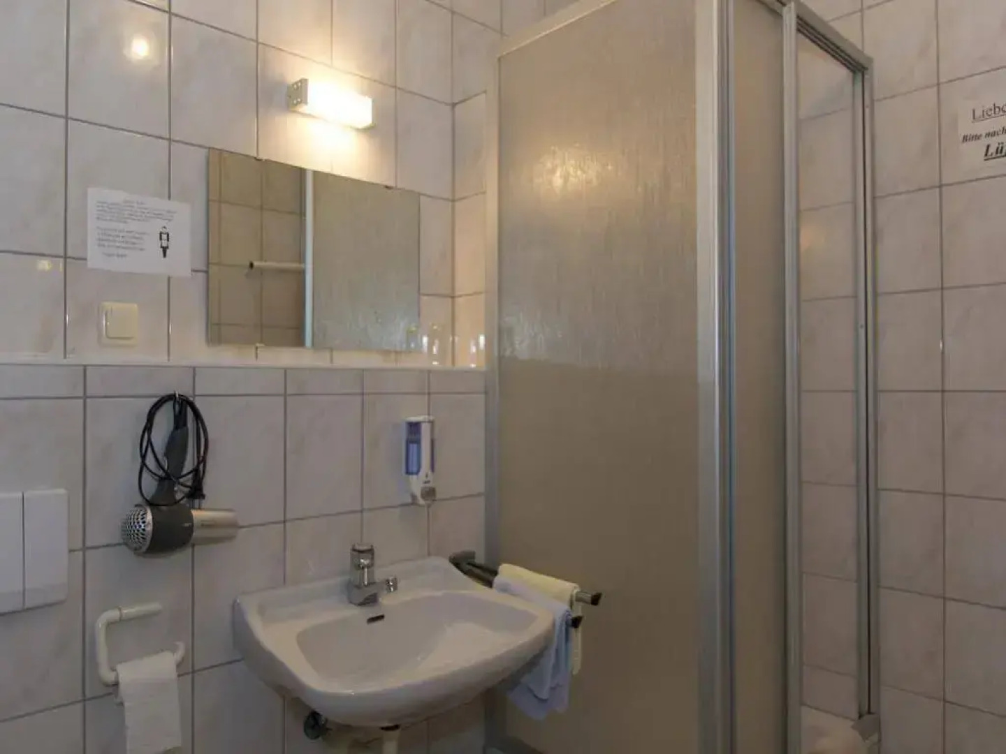 Pension Eichschmid / Röll´n Biergarten