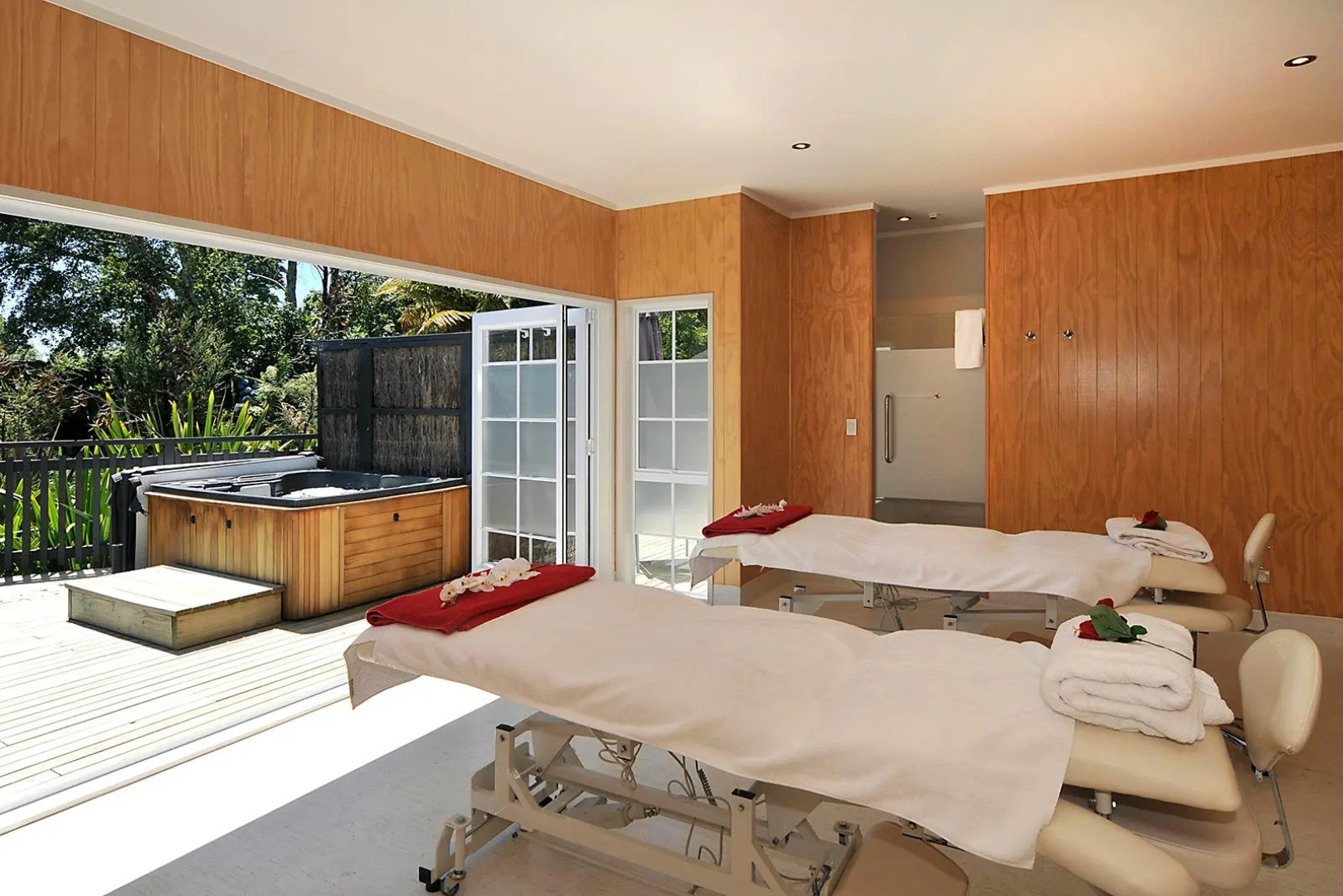 Wai Ora Lakeside Spa Resort