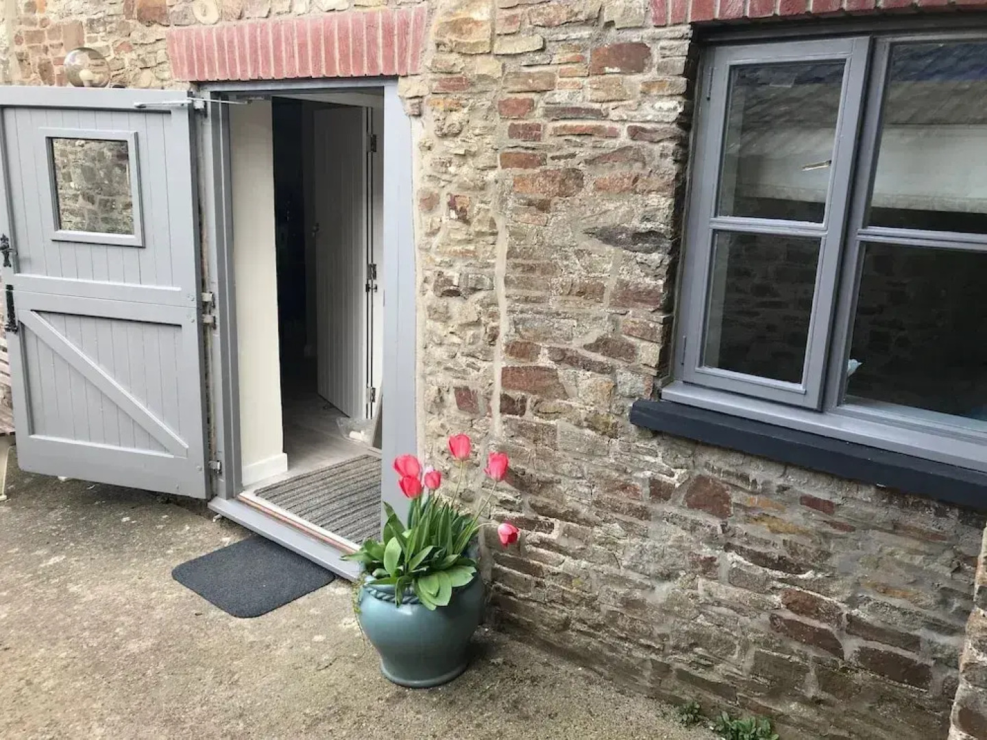 The Pines at Eastleigh - 3 Cottages