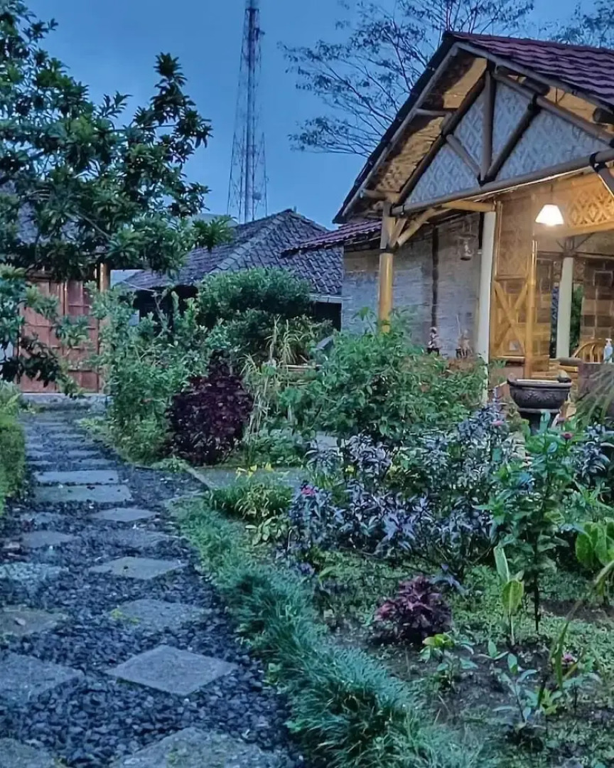 Pondok Bamboo Sendangsari