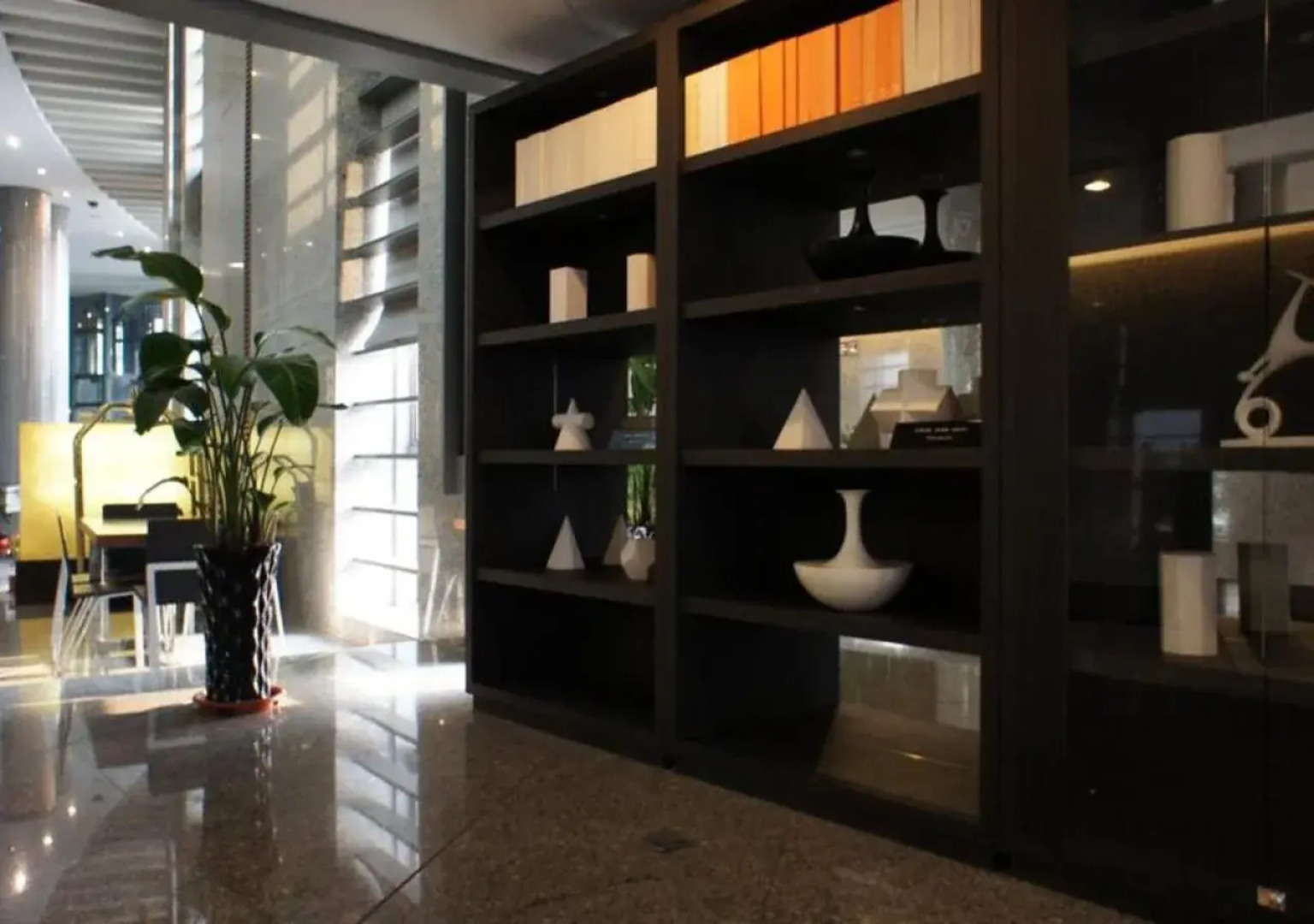 Qingdao Housing International Hotel