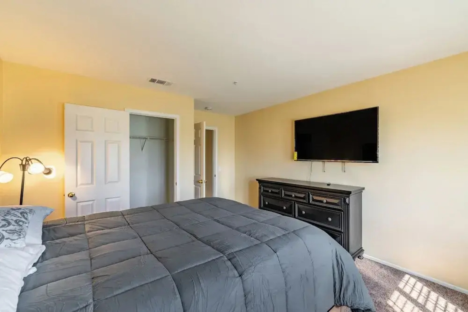 Family-Friendl 4Br Home | Spacious Great Location