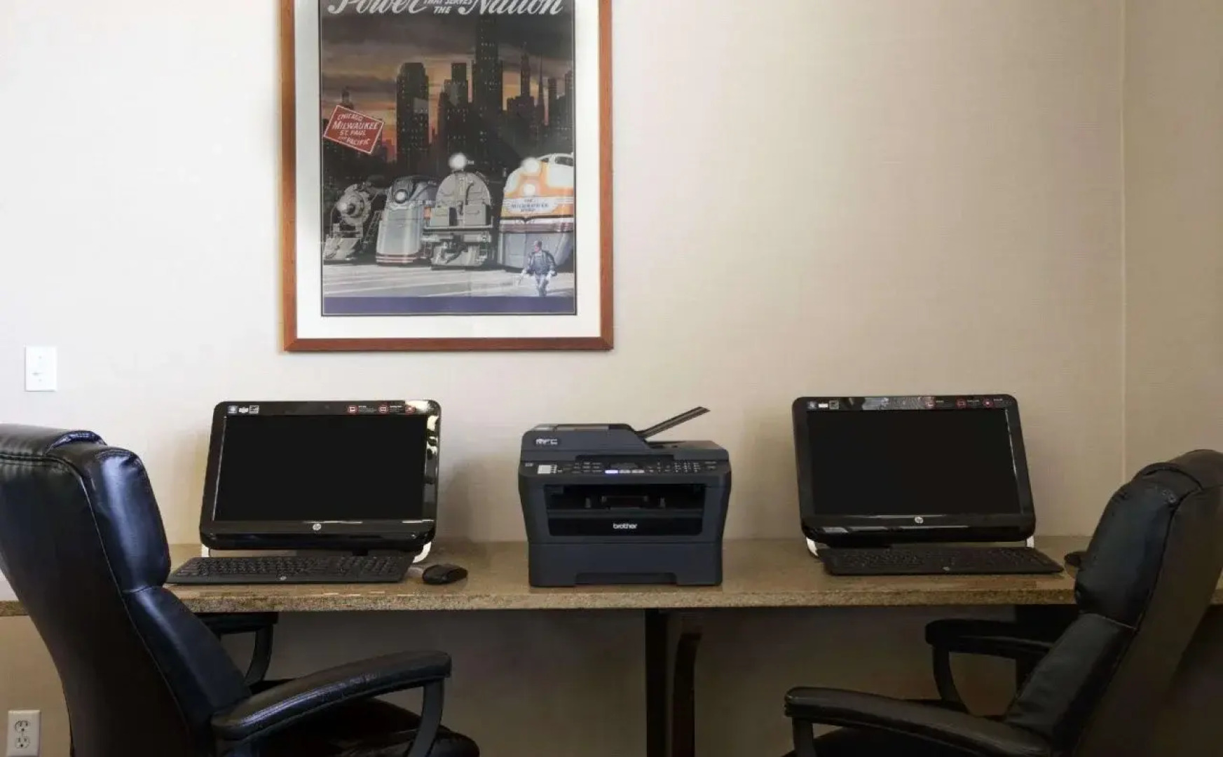 Hawthorn Suites of Troy