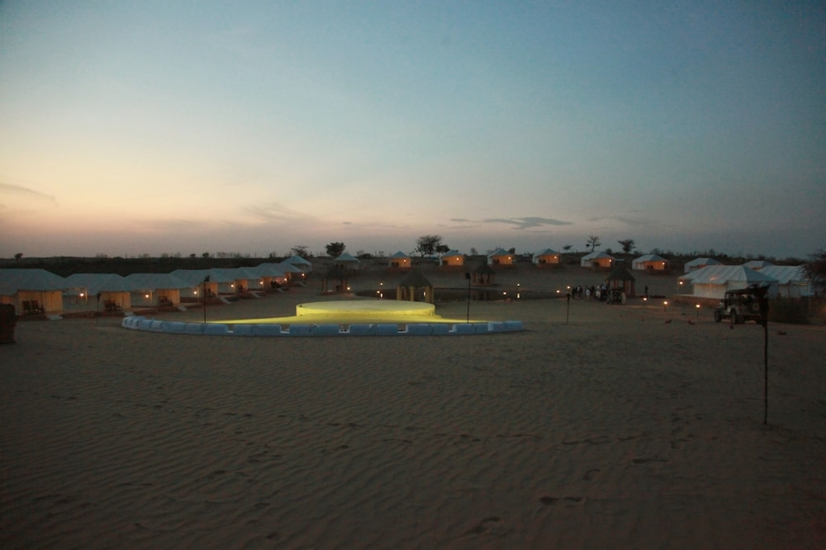 Clarks Exotica Luxury Tents, Dechu