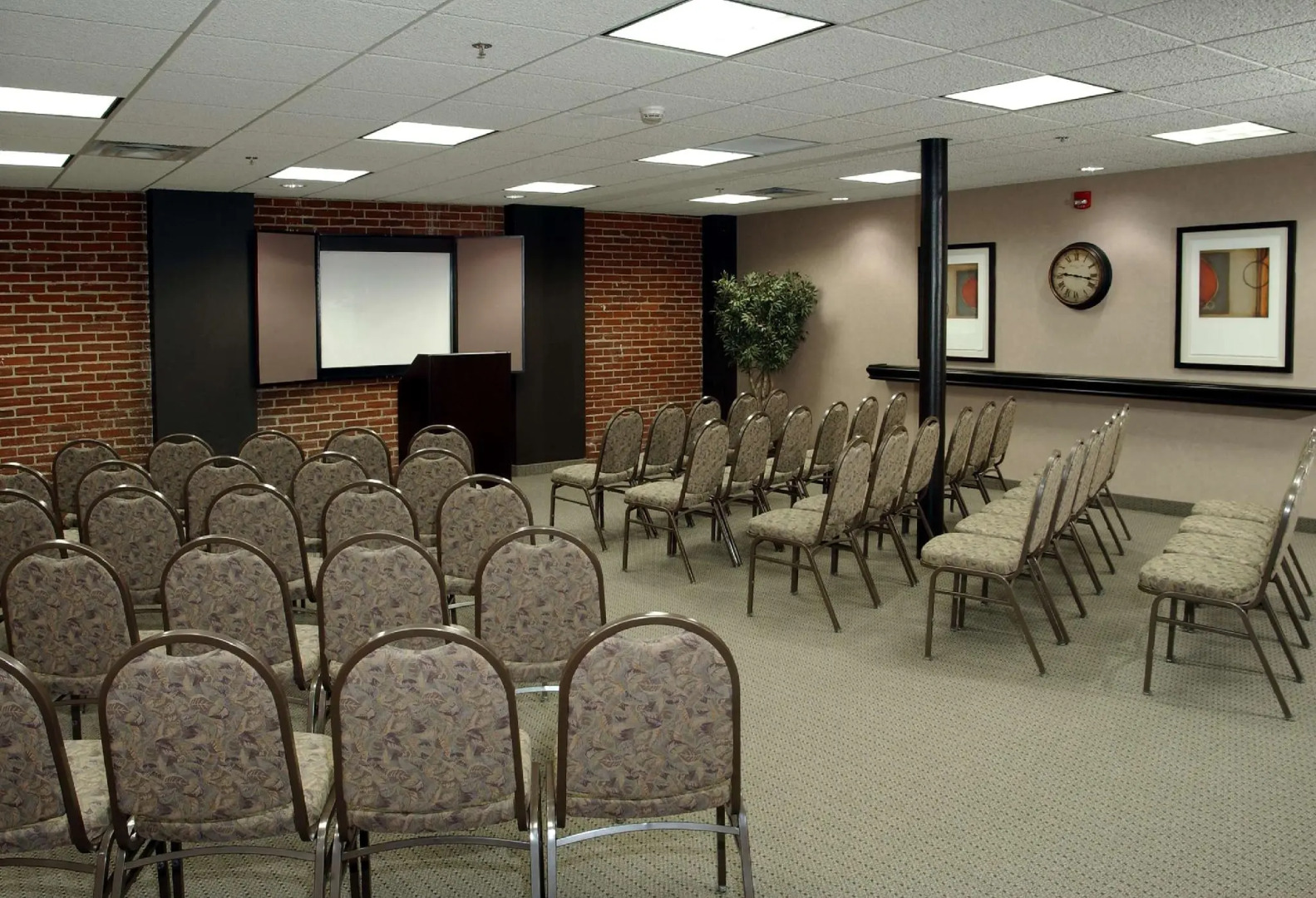 Homewood Suites by Hilton Indianapolis-Downtown