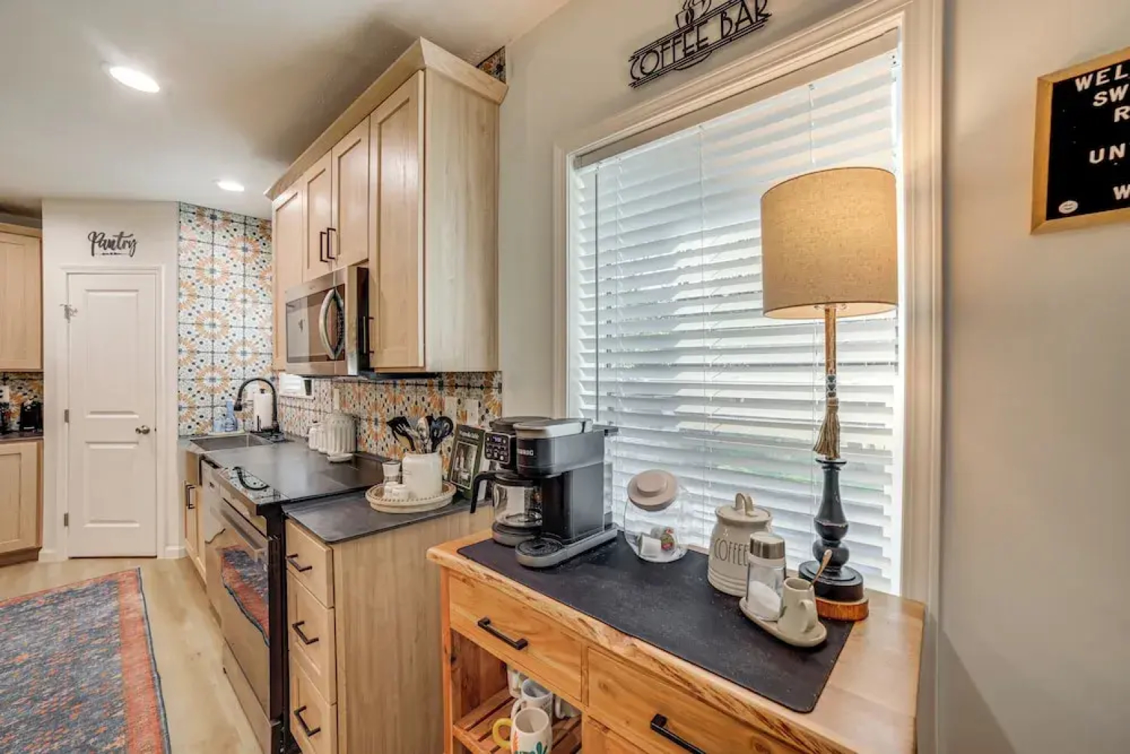 Lake Access, Pools & More: Family Home in Stanwood