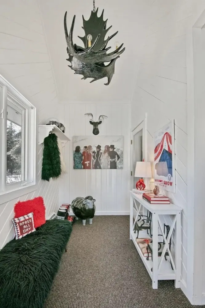 "why Not" - A Gorgeous Designer Decorated West Dover Home Located Next To Mt Snow Golf Club And Ski Mountain 5 Bedroom Home by Redawning