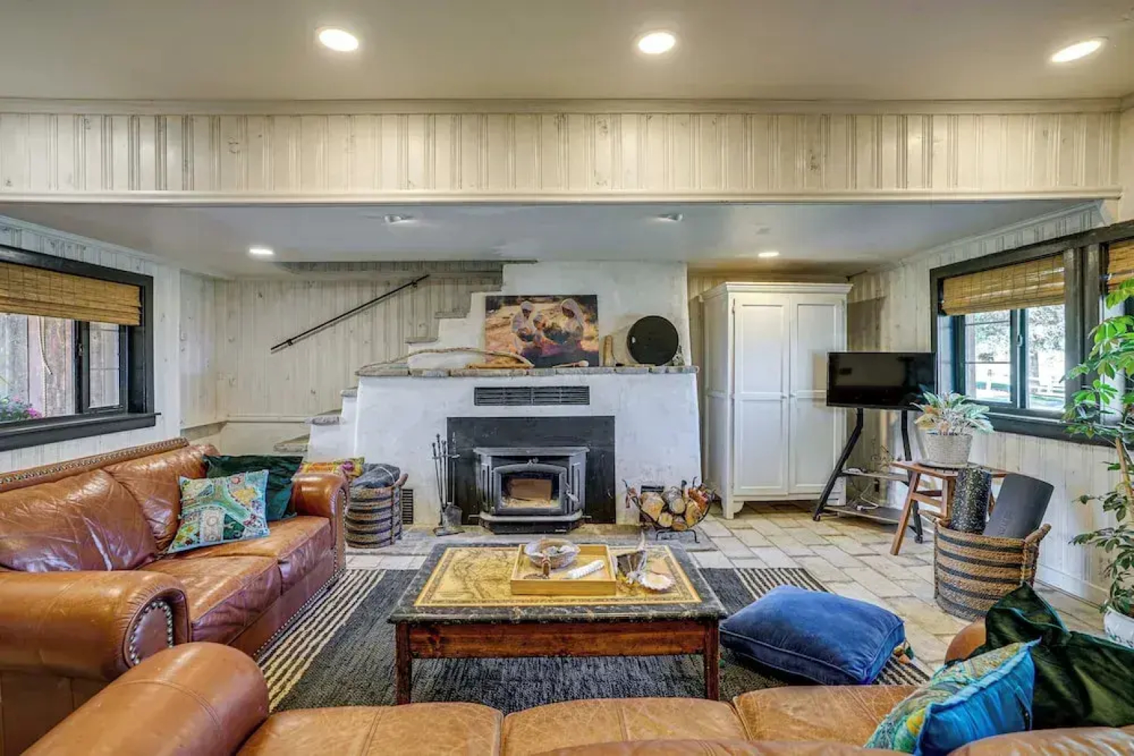 14 Mi to Main Street Moab: Cabin w/ Hot Tub Access