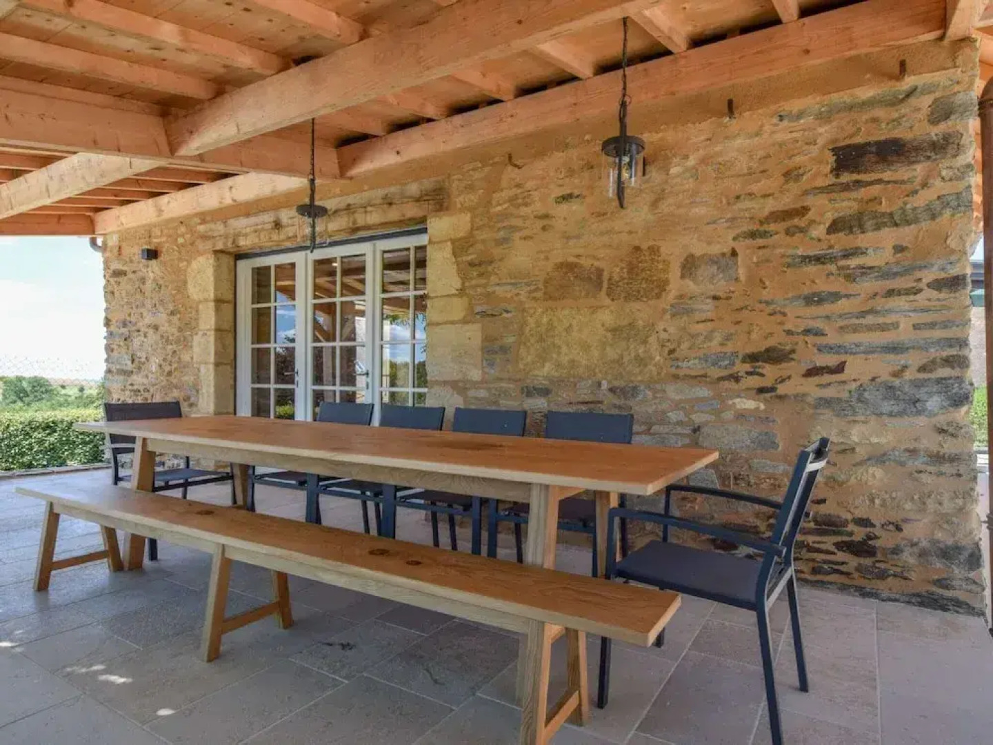 Hilltop Cottage With Pool