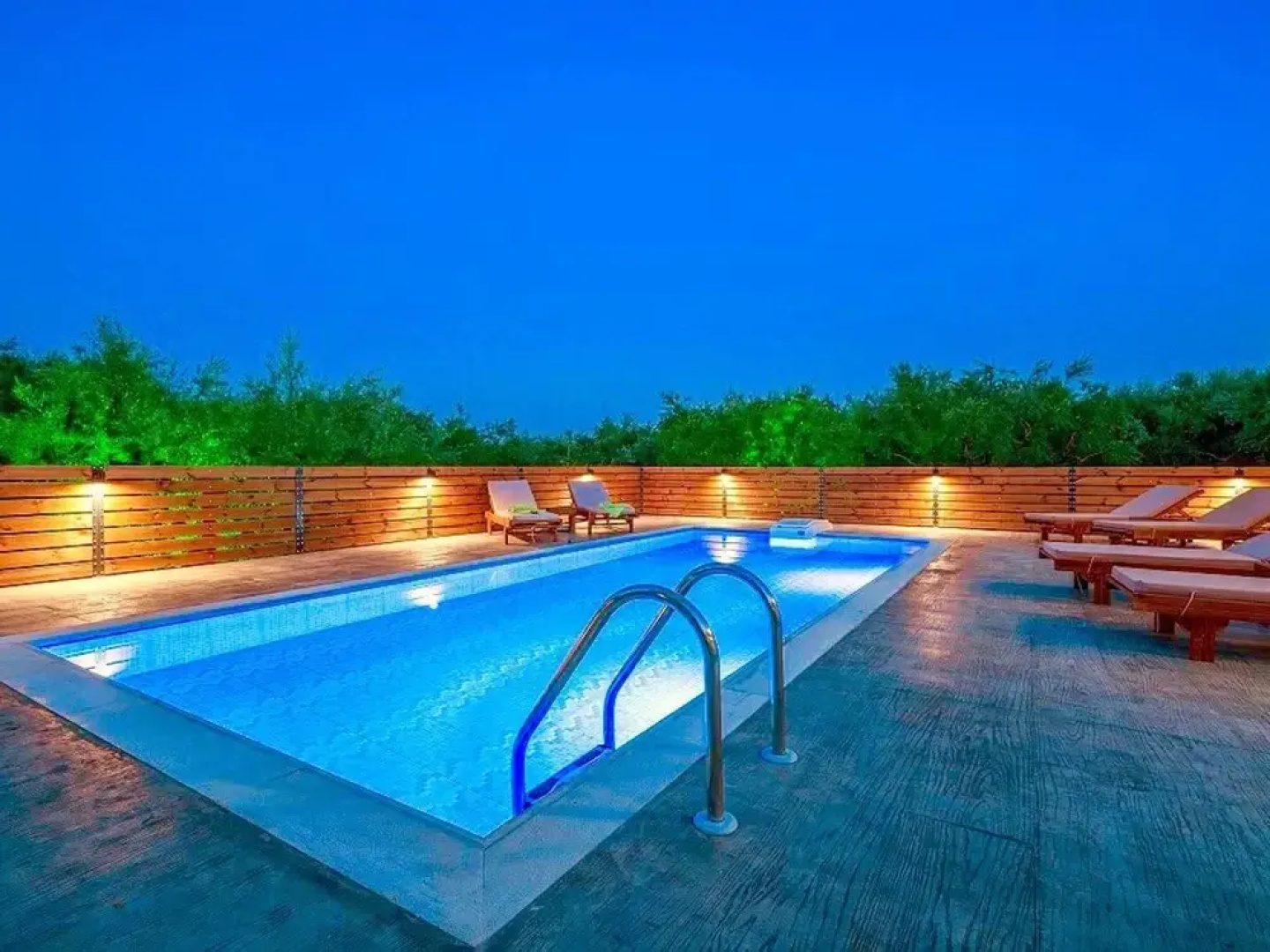 Stunning Villa in Galaro With Private Pool Near City Centre