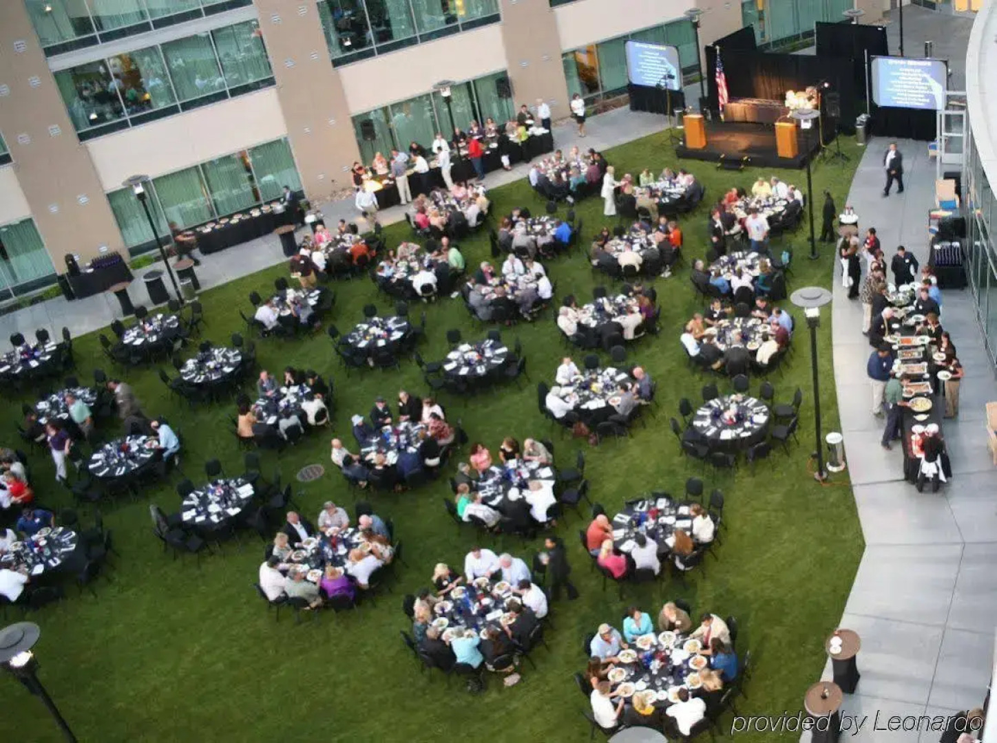 University Plaza Waterfront Hotel