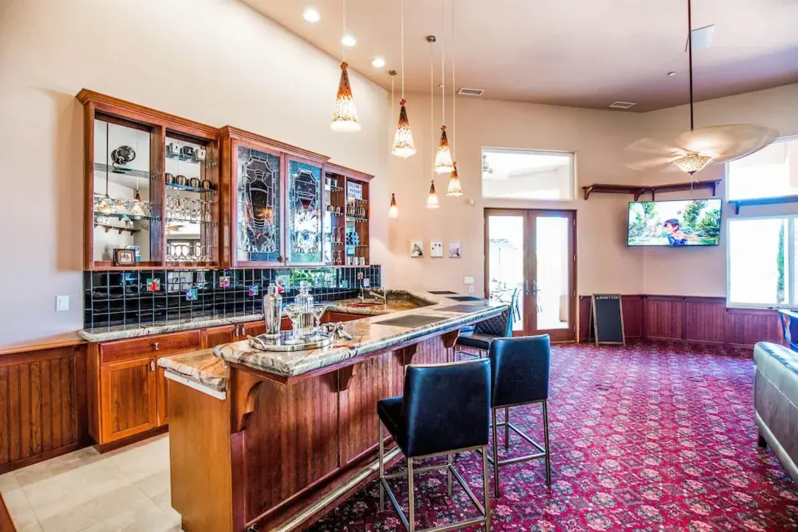 The Mermaid by AvantStay | Prvt Estate w/Swim-Up Bar, Volleyball Crt | Sleeps 14