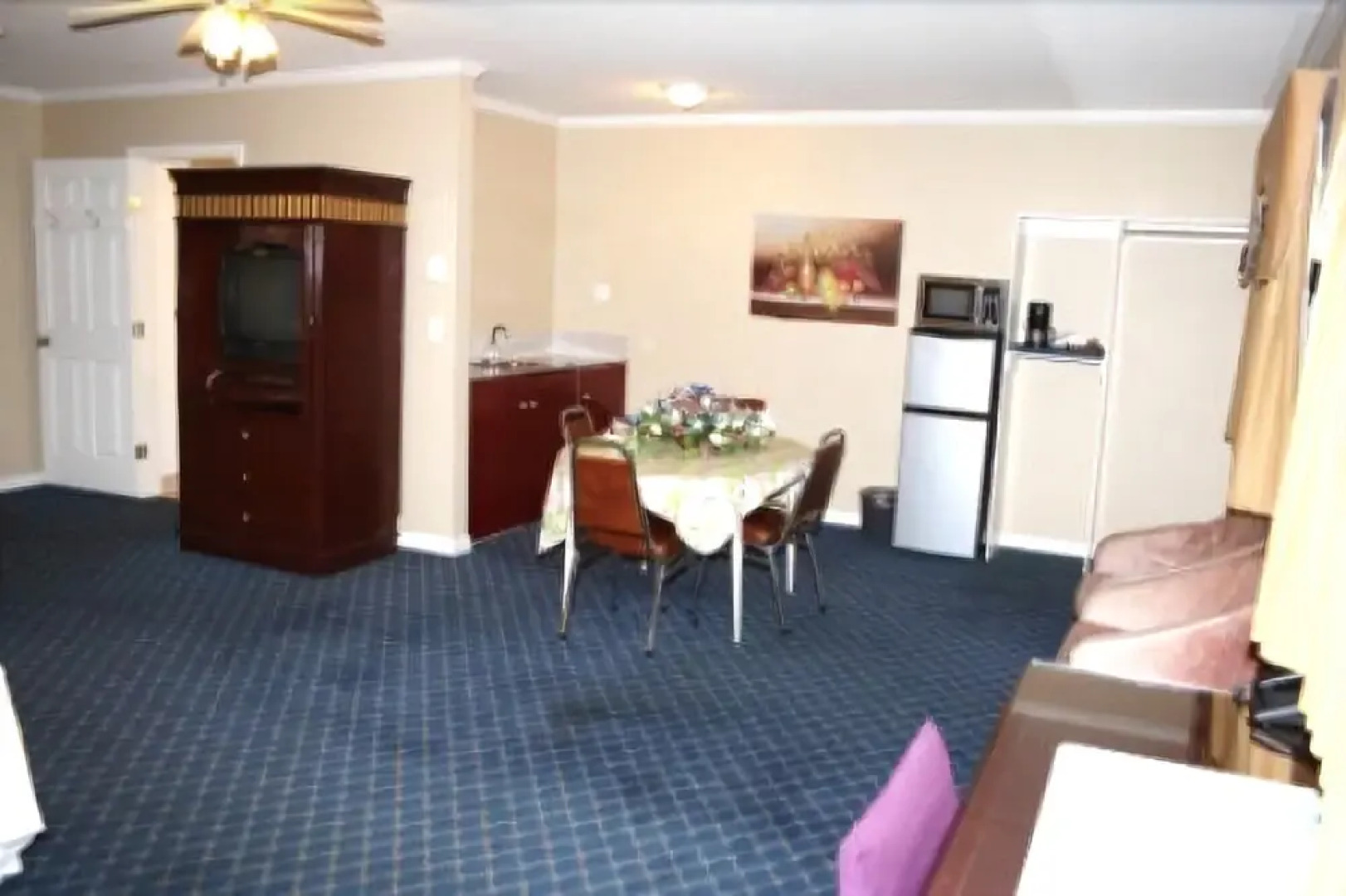 Revelstoke Gateway Inn