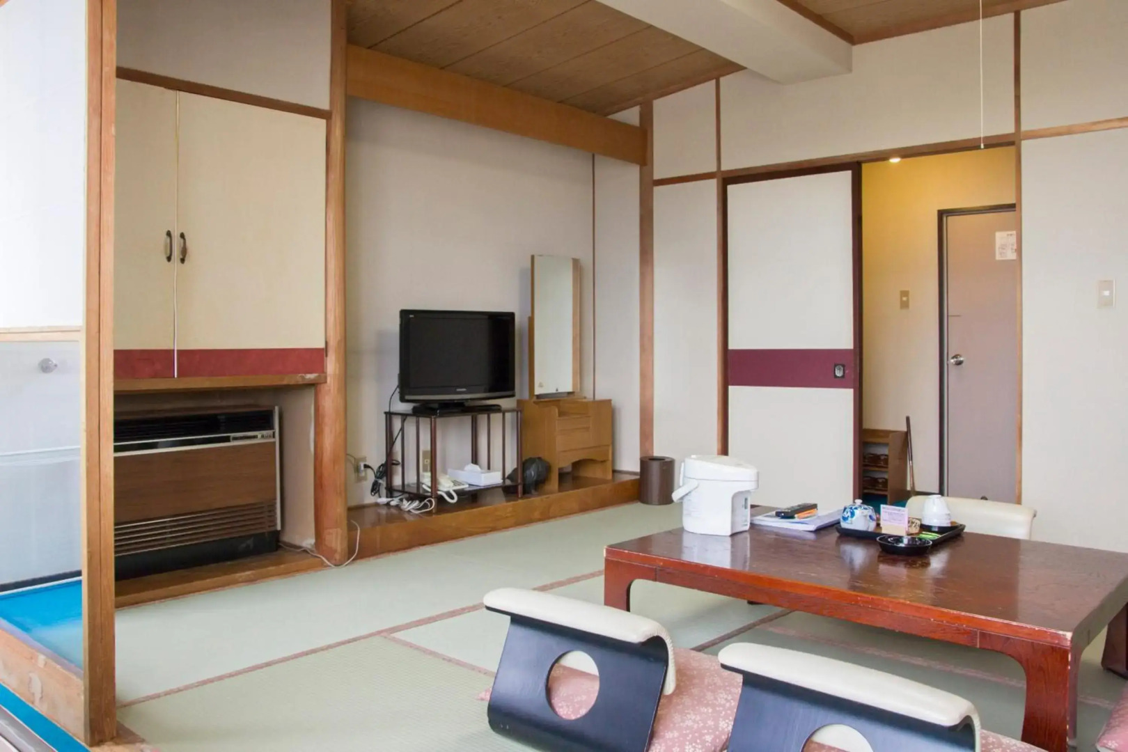 Lake Side Hotel MINATOYA