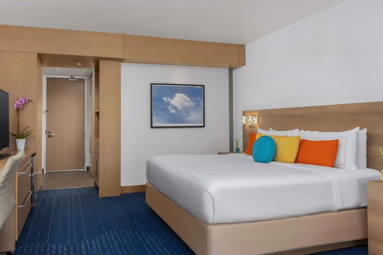 The Art Hotel Denver, Curio Collection by Hilton
