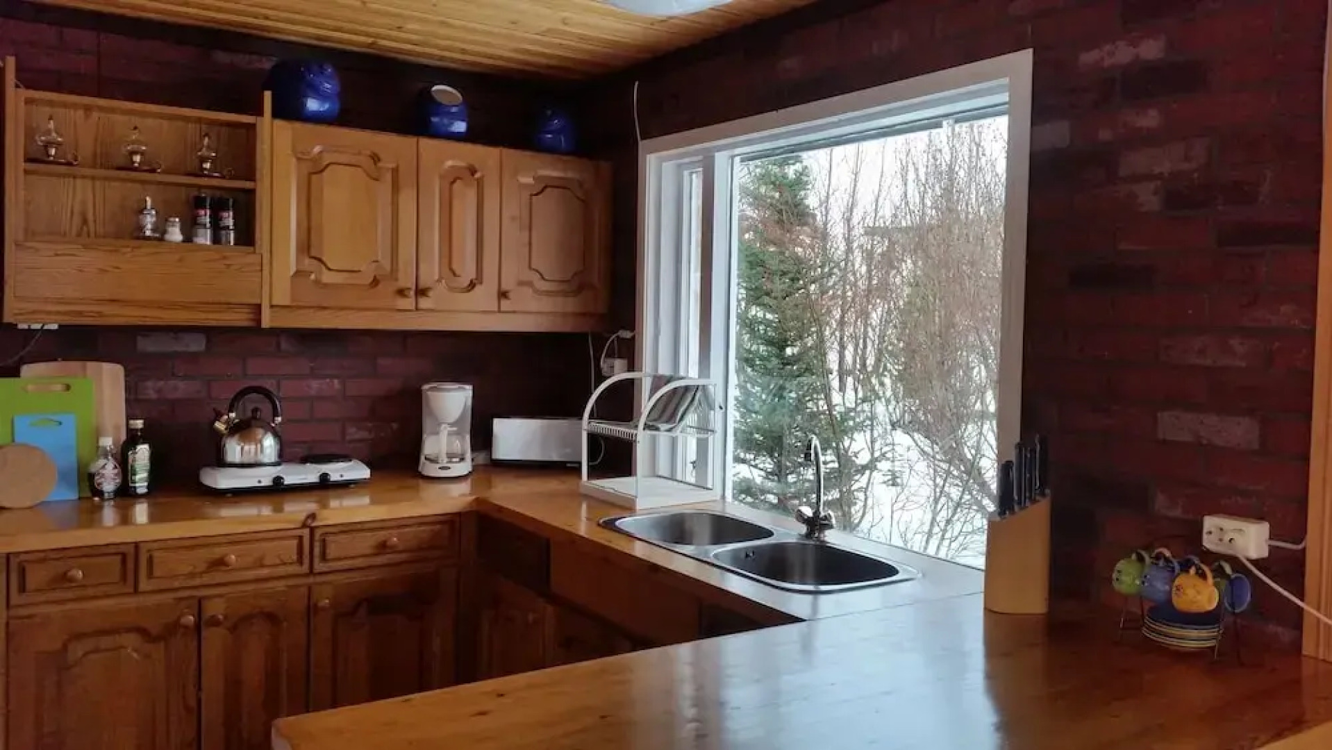 Eyja Mörk & Bubble Bedroom