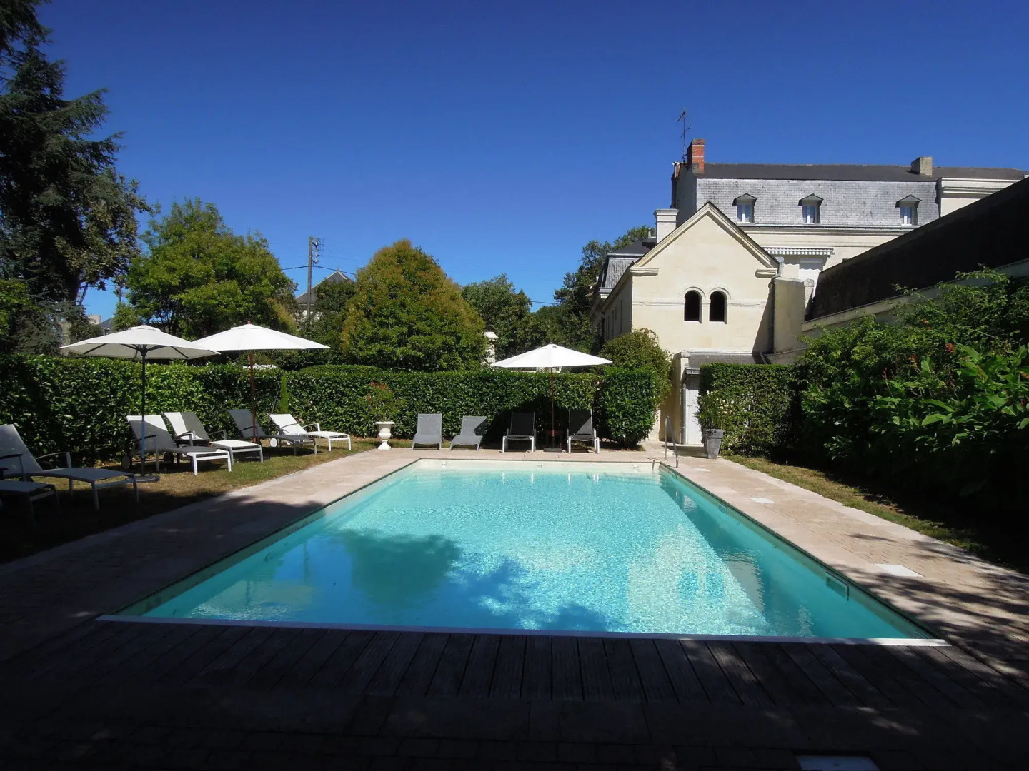 Château De Verrières