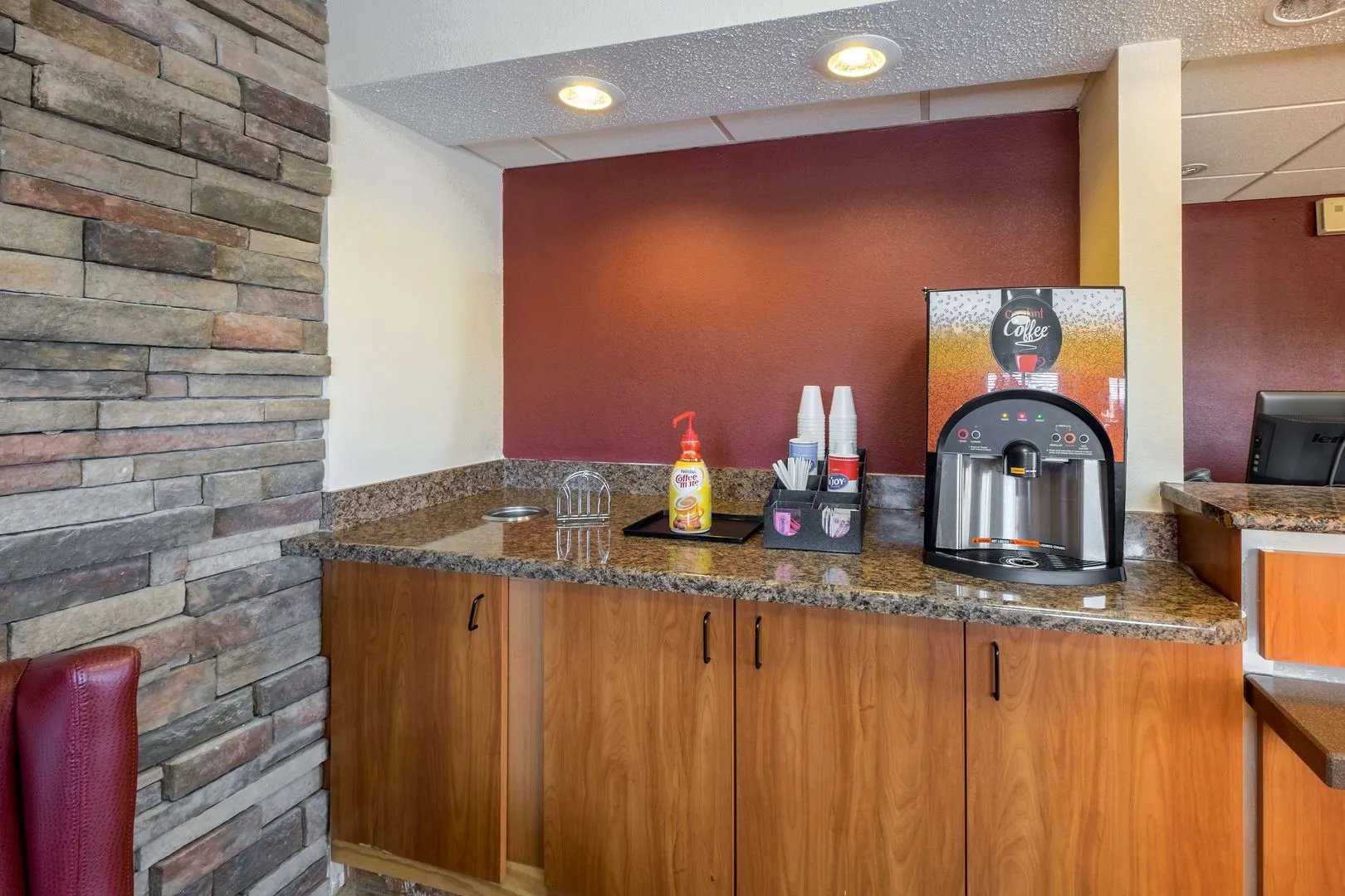 Red Roof Inn PLUS+ Nashville North - Goodlettsville