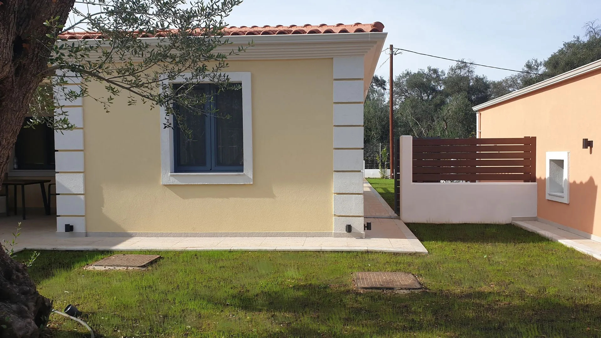 Perithia Suites