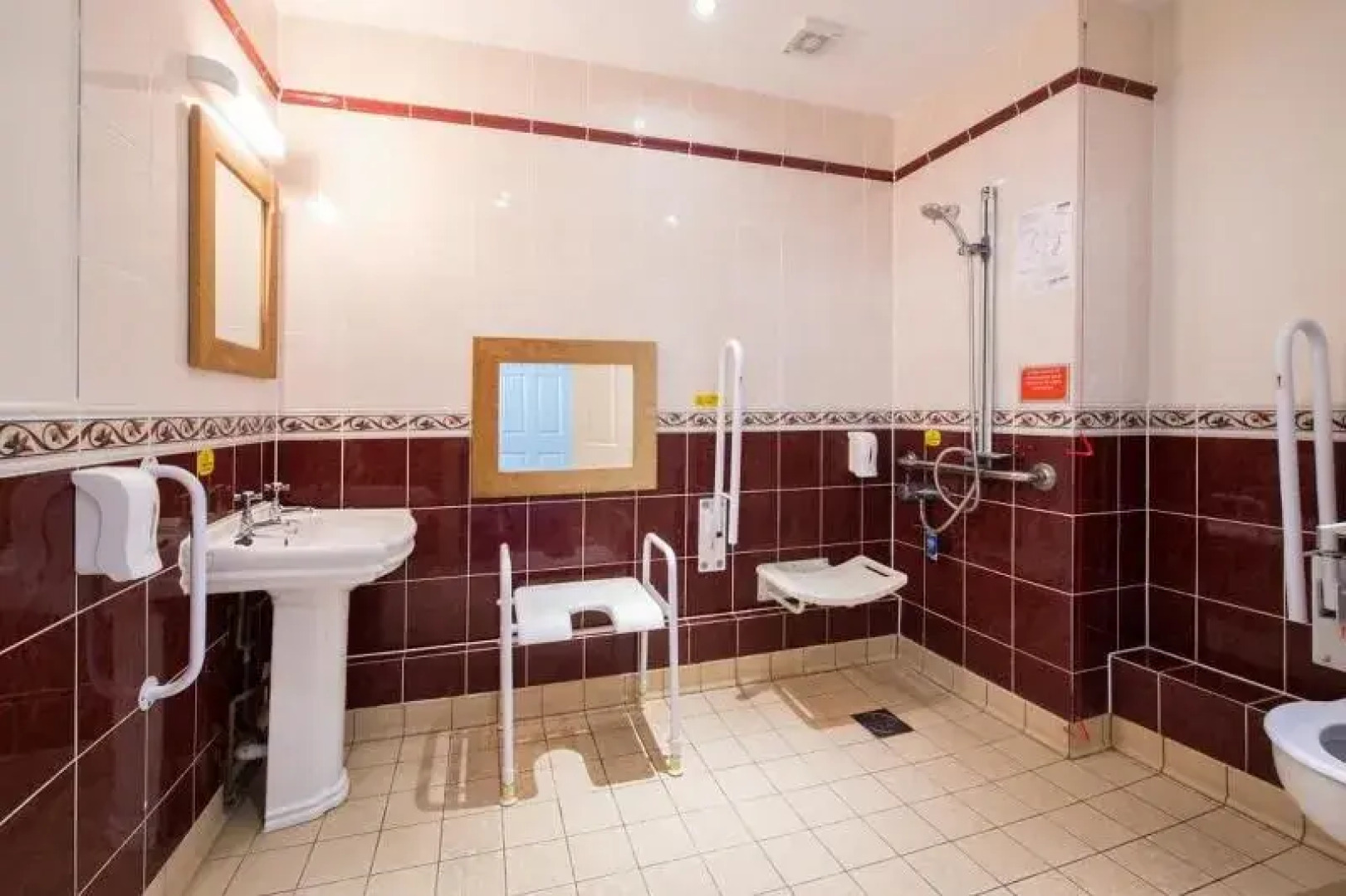 Travelodge Bromsgrove