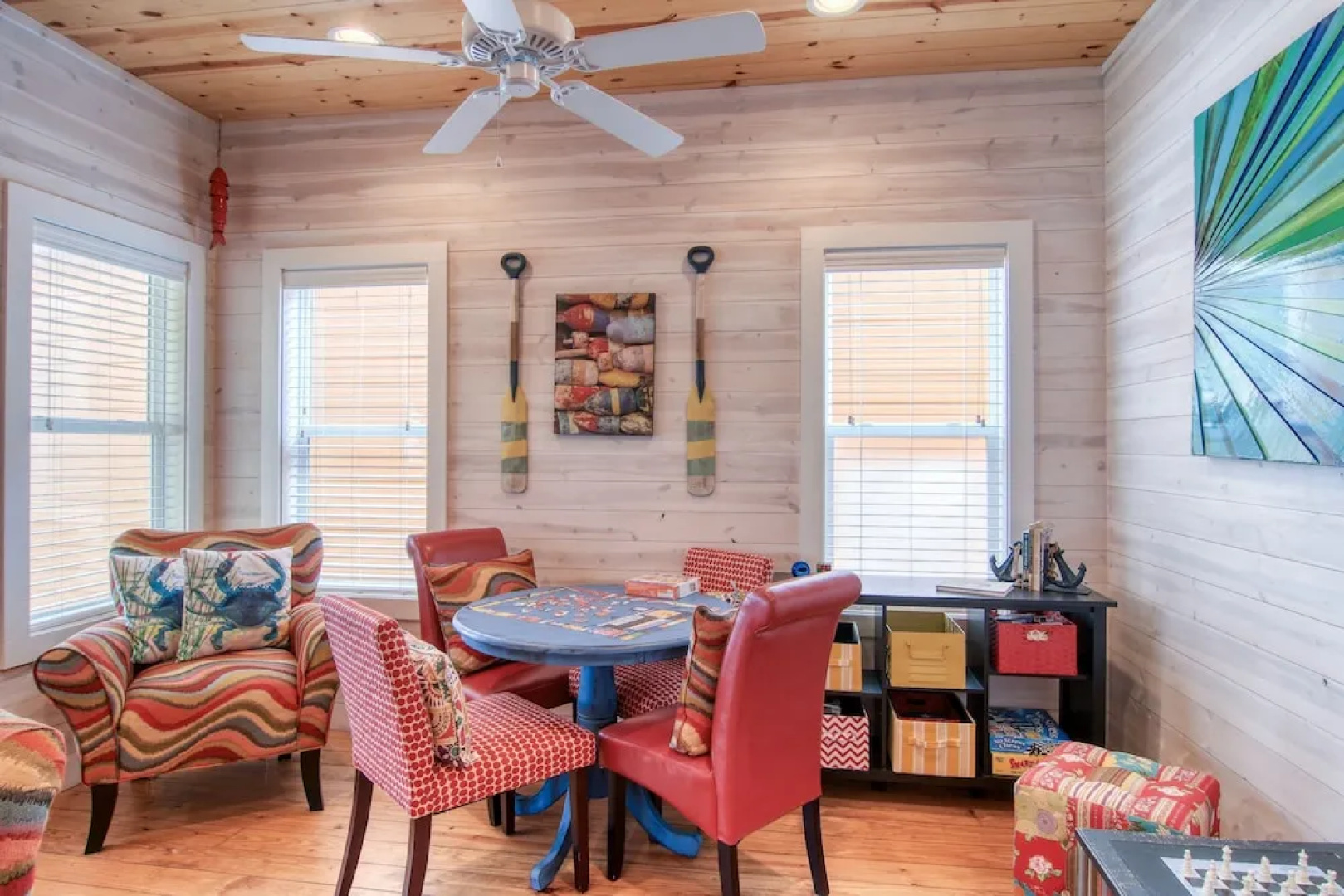 Beach Buzz 4 Bedrooms 3 Bathrooms Home