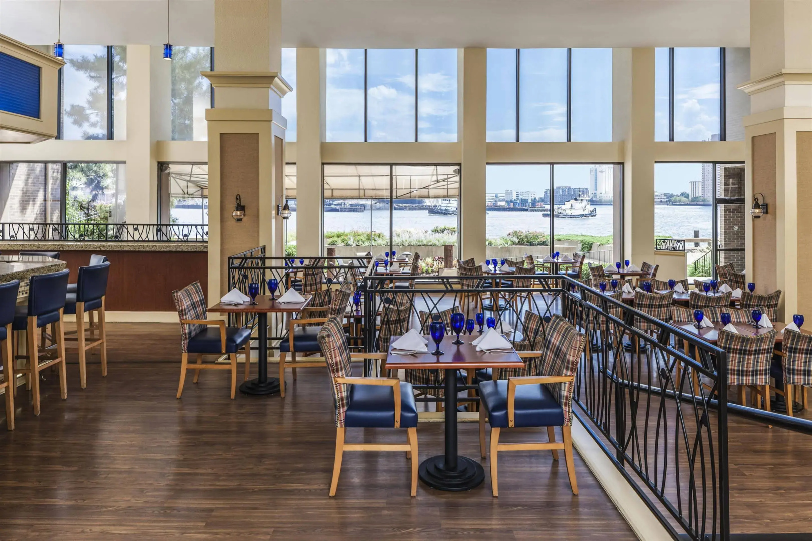 Sheraton Norfolk Waterside Hotel