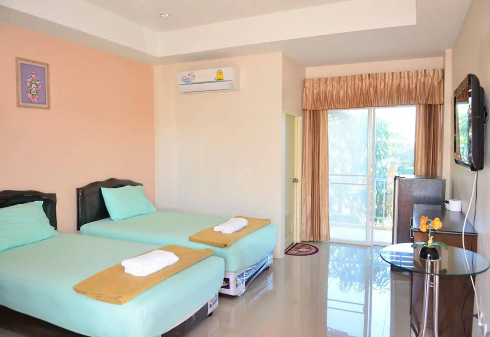 Phrom Phring Place Service Apartment