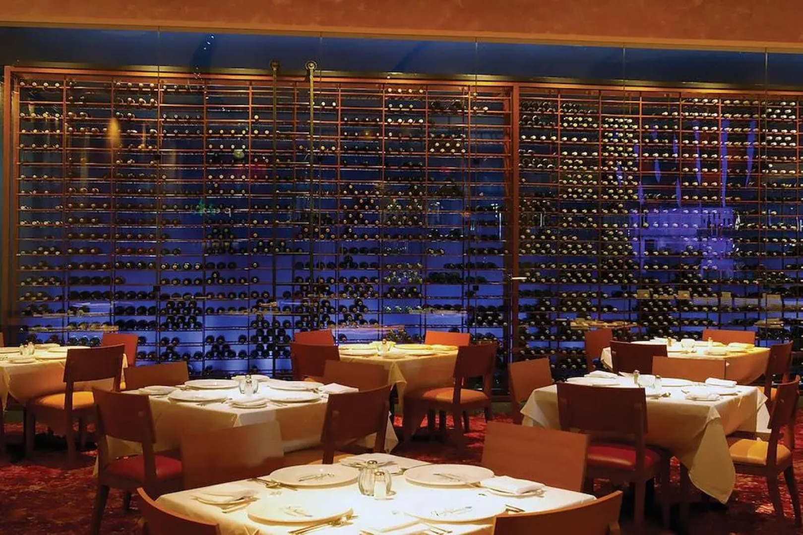 888 One Bedroom Balcony Suite at Signature Condo Hotel