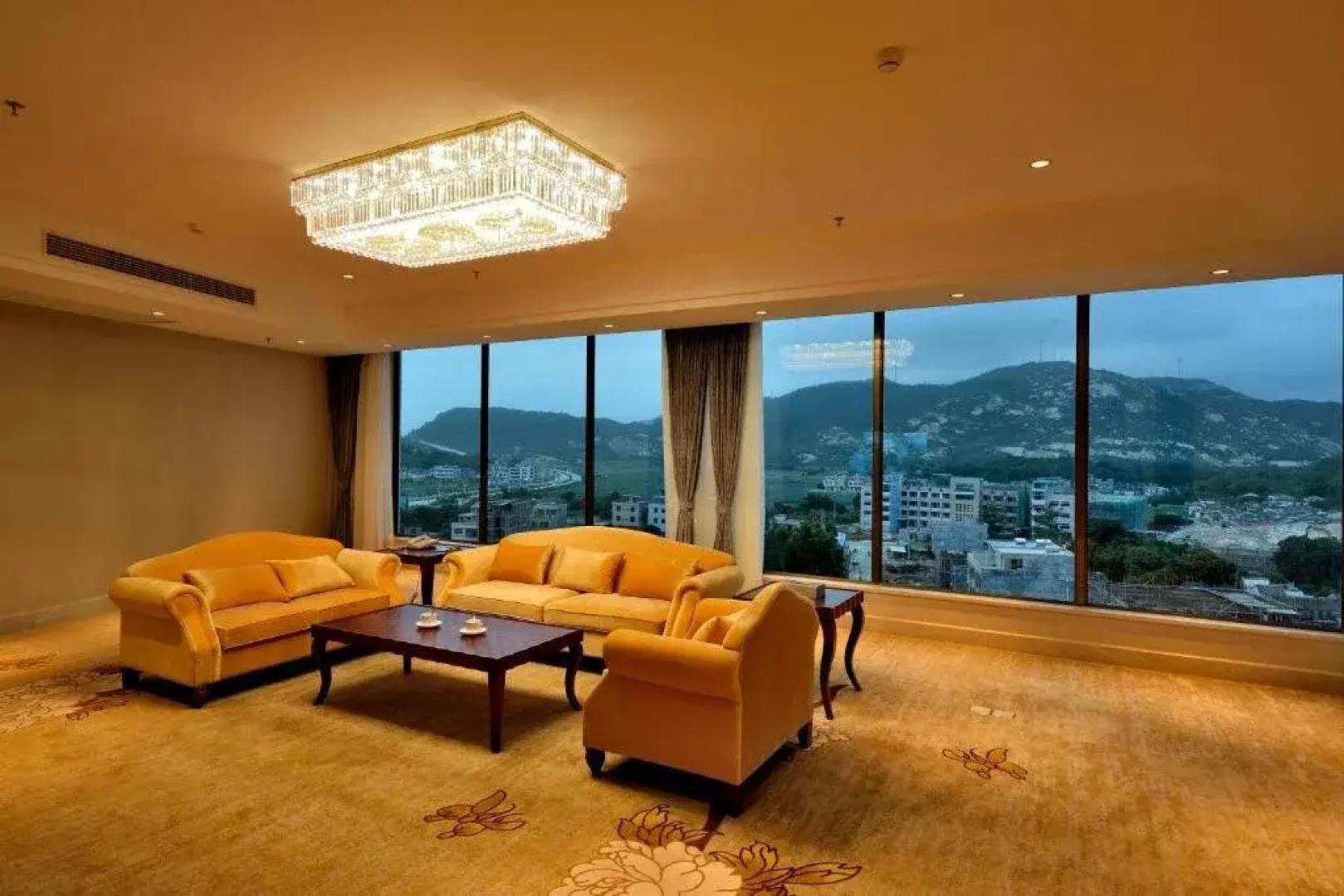 Yangjiang Dongping Pearl Bay Hotel