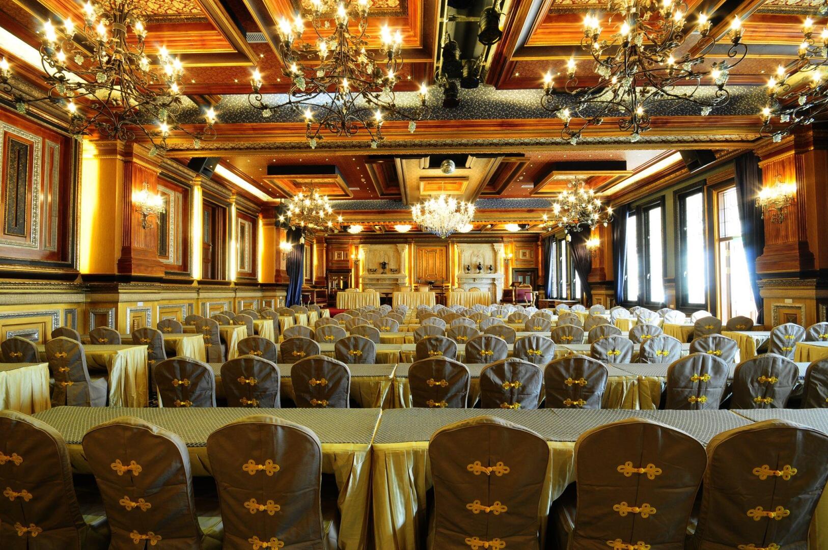 The Old England Manor