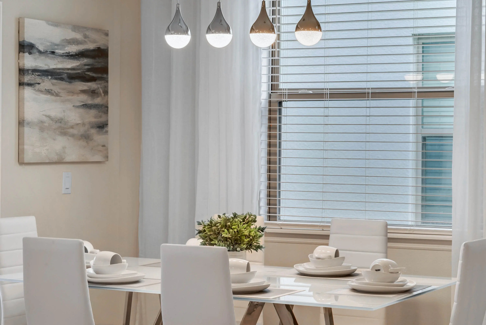 5 Bedrooms / 4.5 Bathrooms / Windsor at Westside (8917 SA), Kissimmee, US