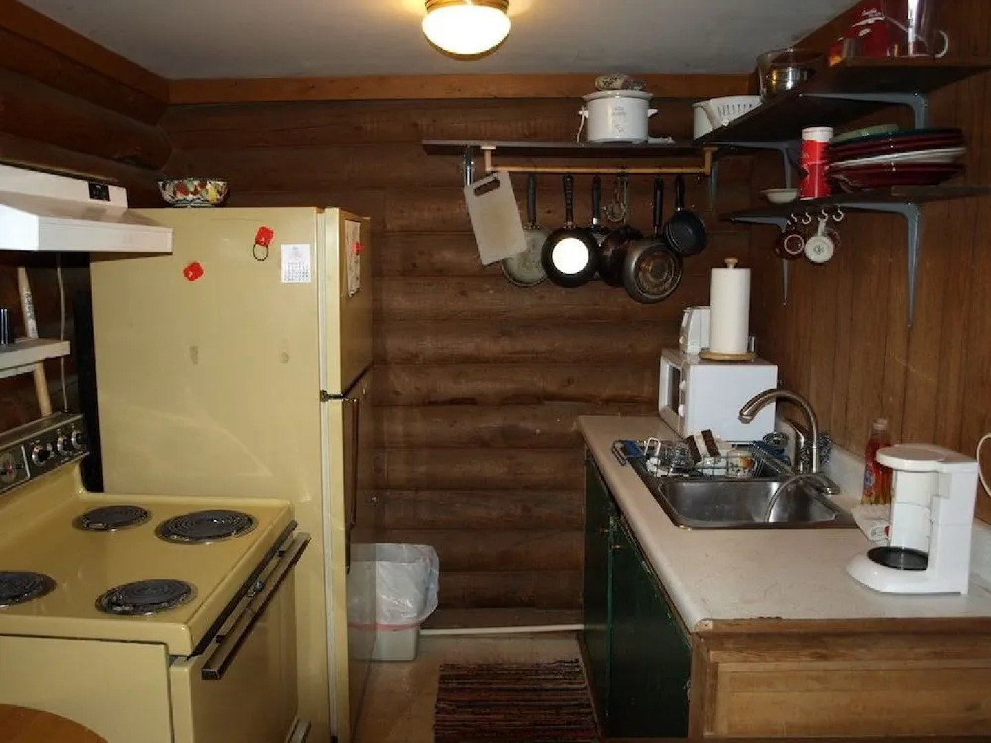 Brown Bear Saloon and Hotel