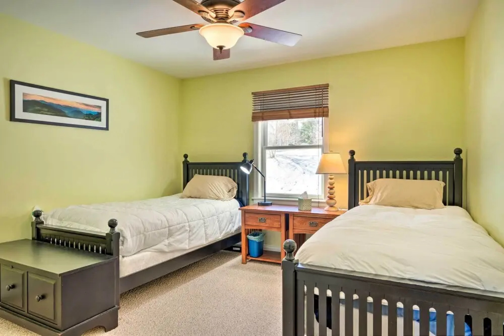 Bethel Townhome: 8 Mi to Sunday River Resort!