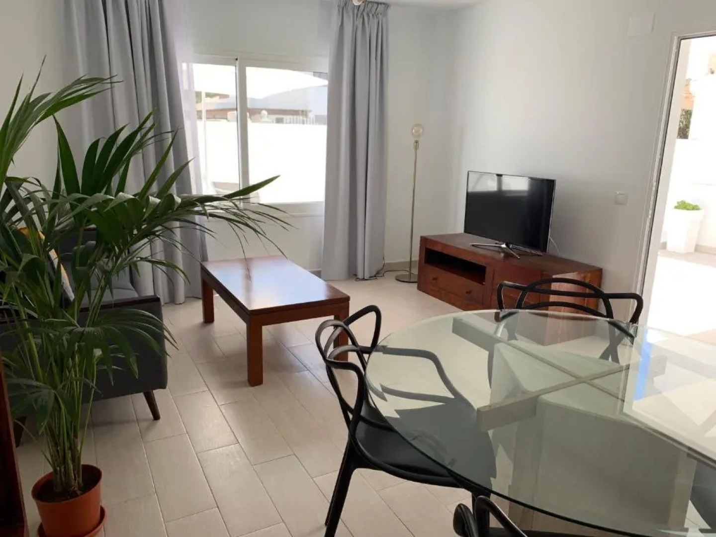 Princesa Ico 50 metros del mar